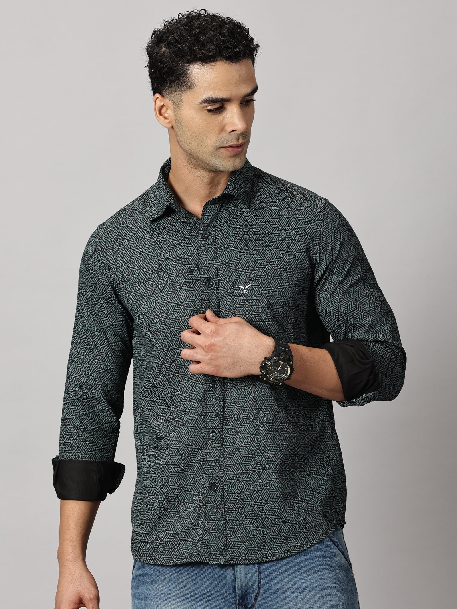 Casuals : Geometric Printed Shirt