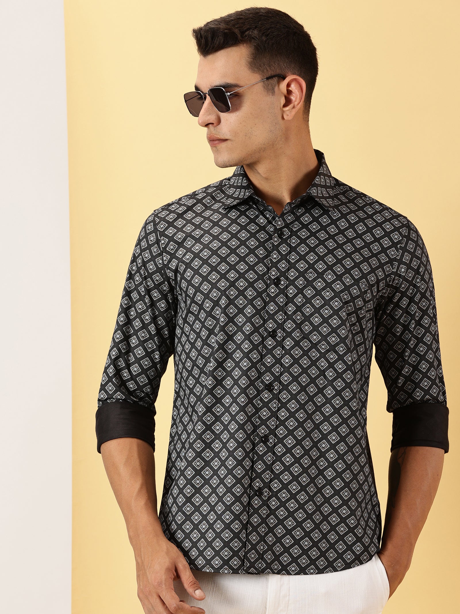 Casuals : Geometric Print fullsleeve shirt