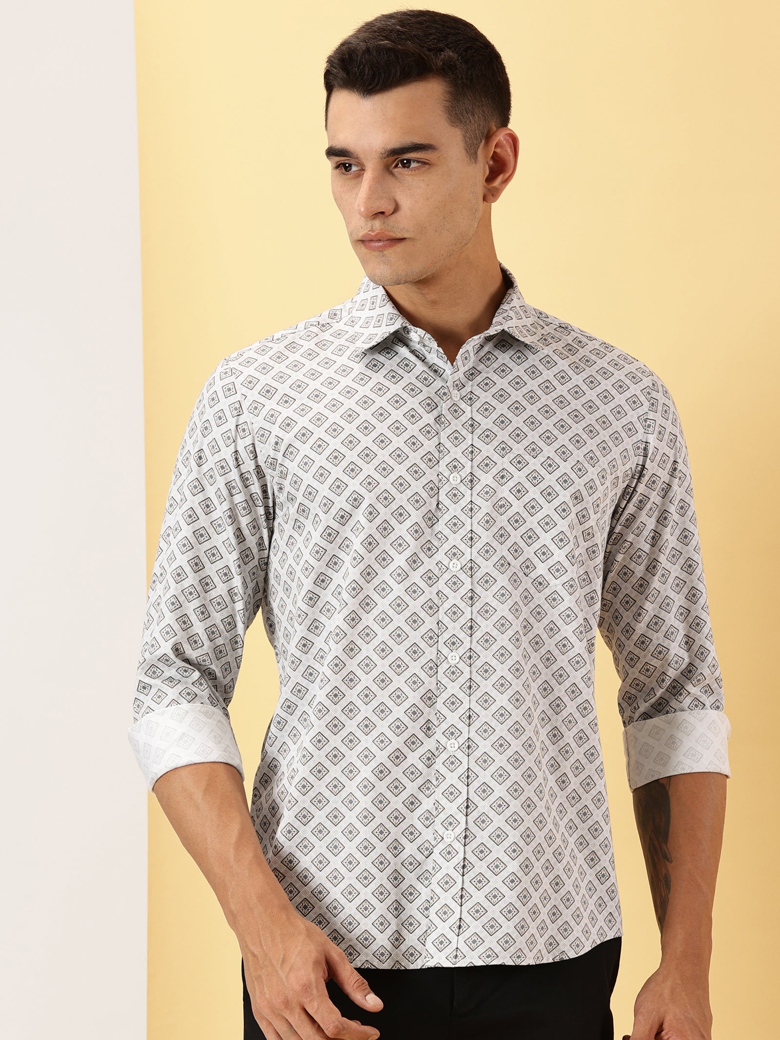 Casuals : Geometric Print fullsleeve shirt
