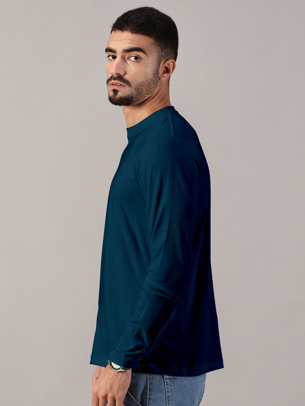 Casuals : Basic Neck T-Shirt