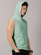 T-Shirt : Strive Hooded vest