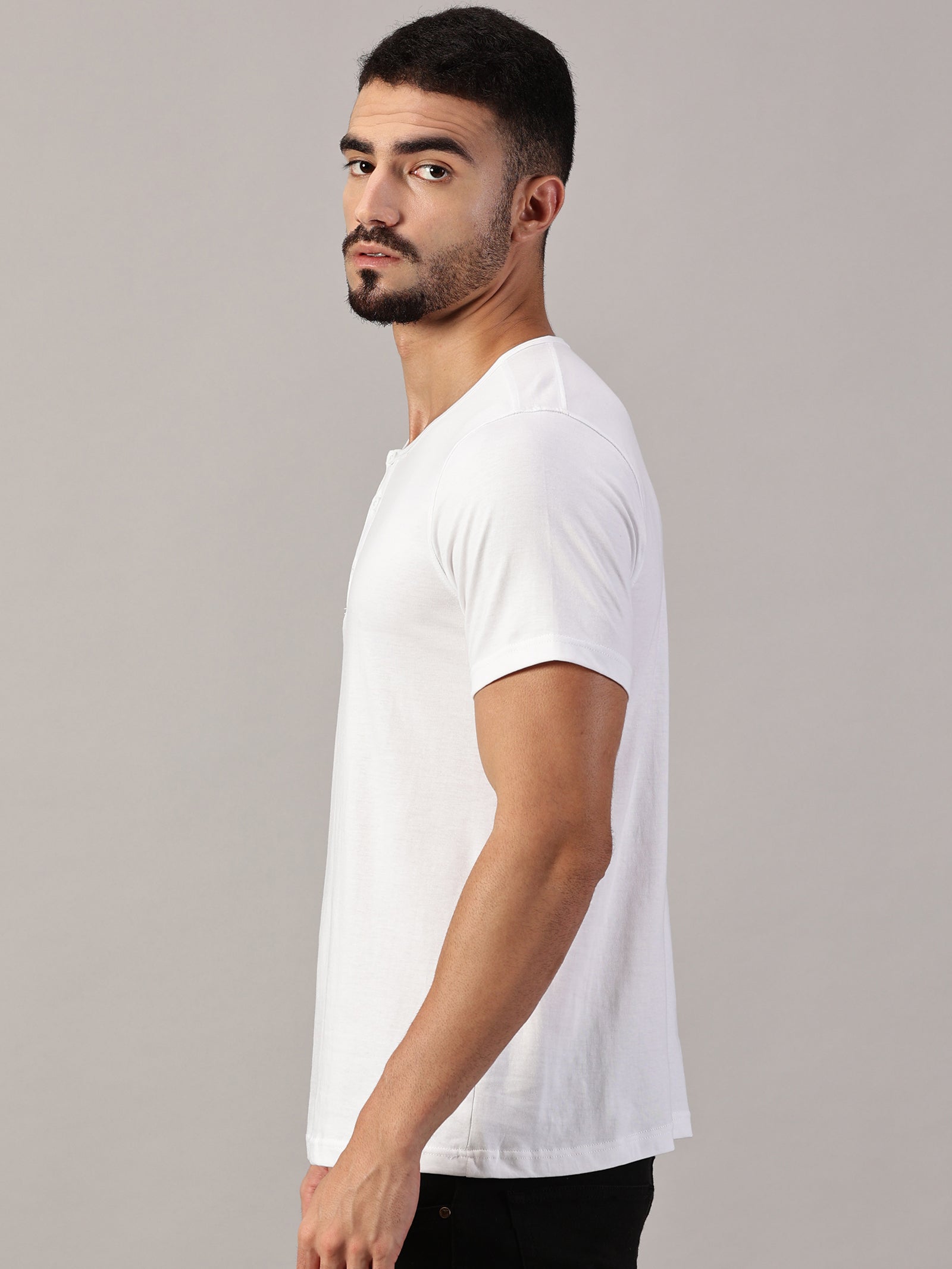 Casuals : Henley Neck T-Shirt