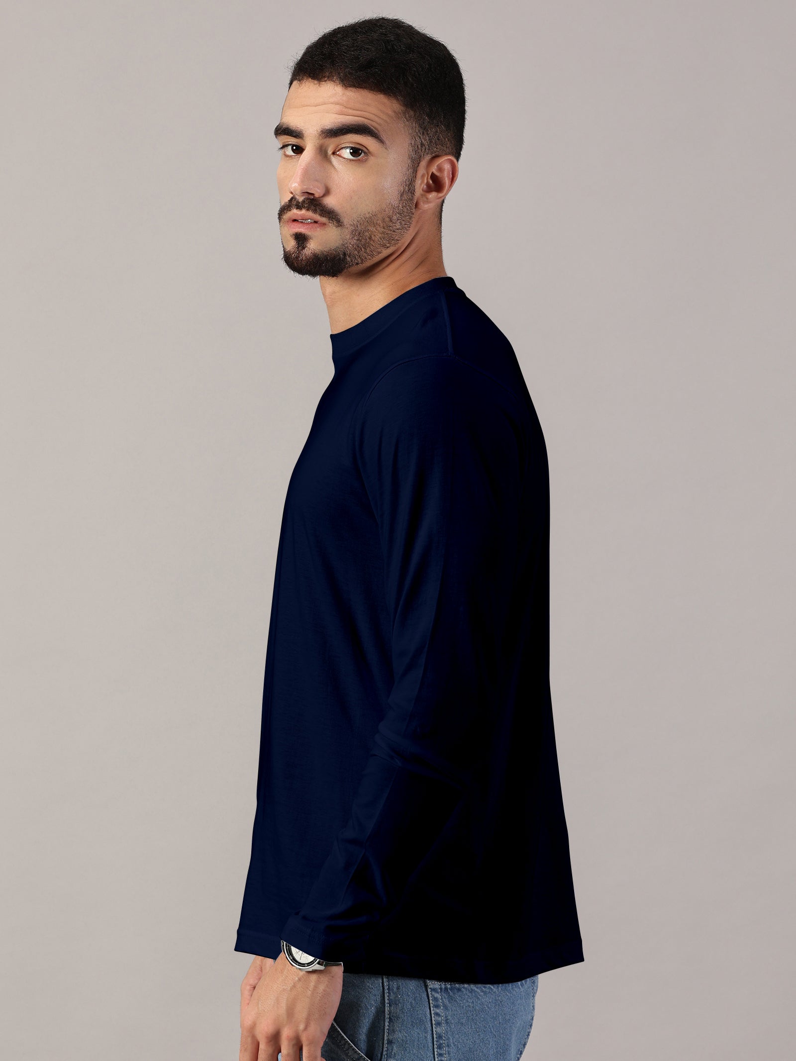 Casuals : Basic Neck T-Shirt