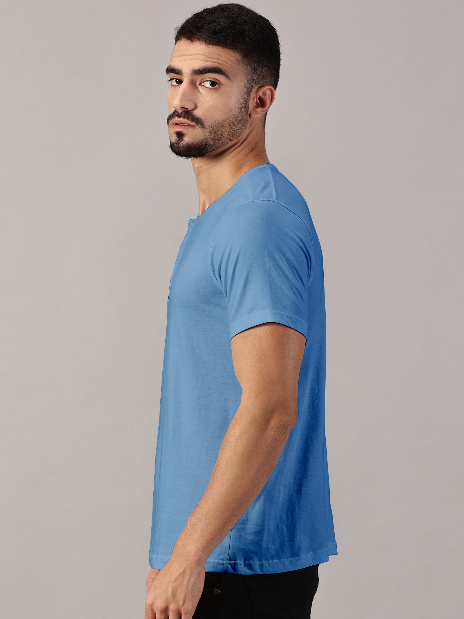 Casuals : Henley Neck T-Shirt