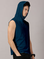 T-Shirt : Strive Hooded vest