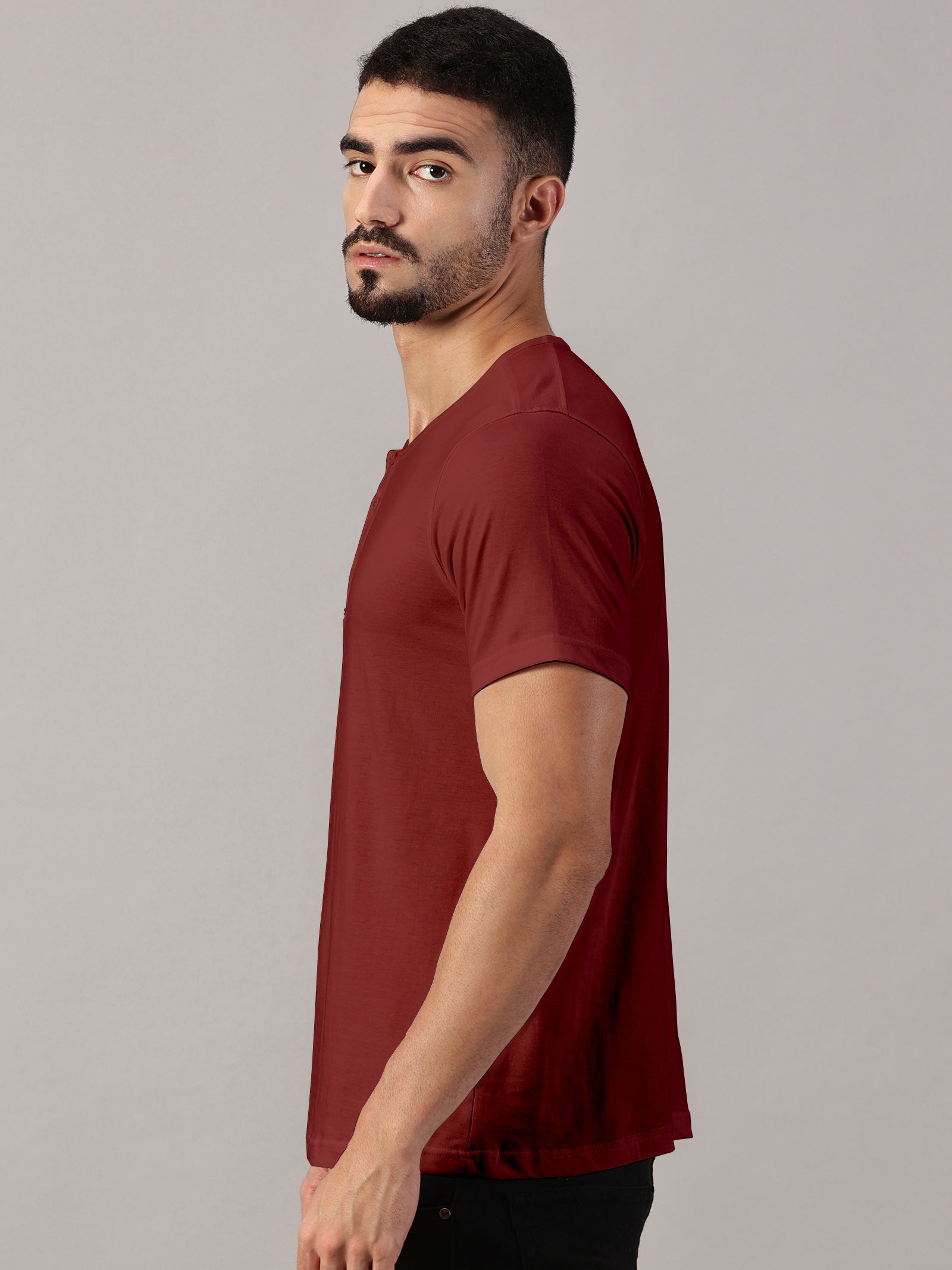 Casuals : Henley Neck T-Shirt