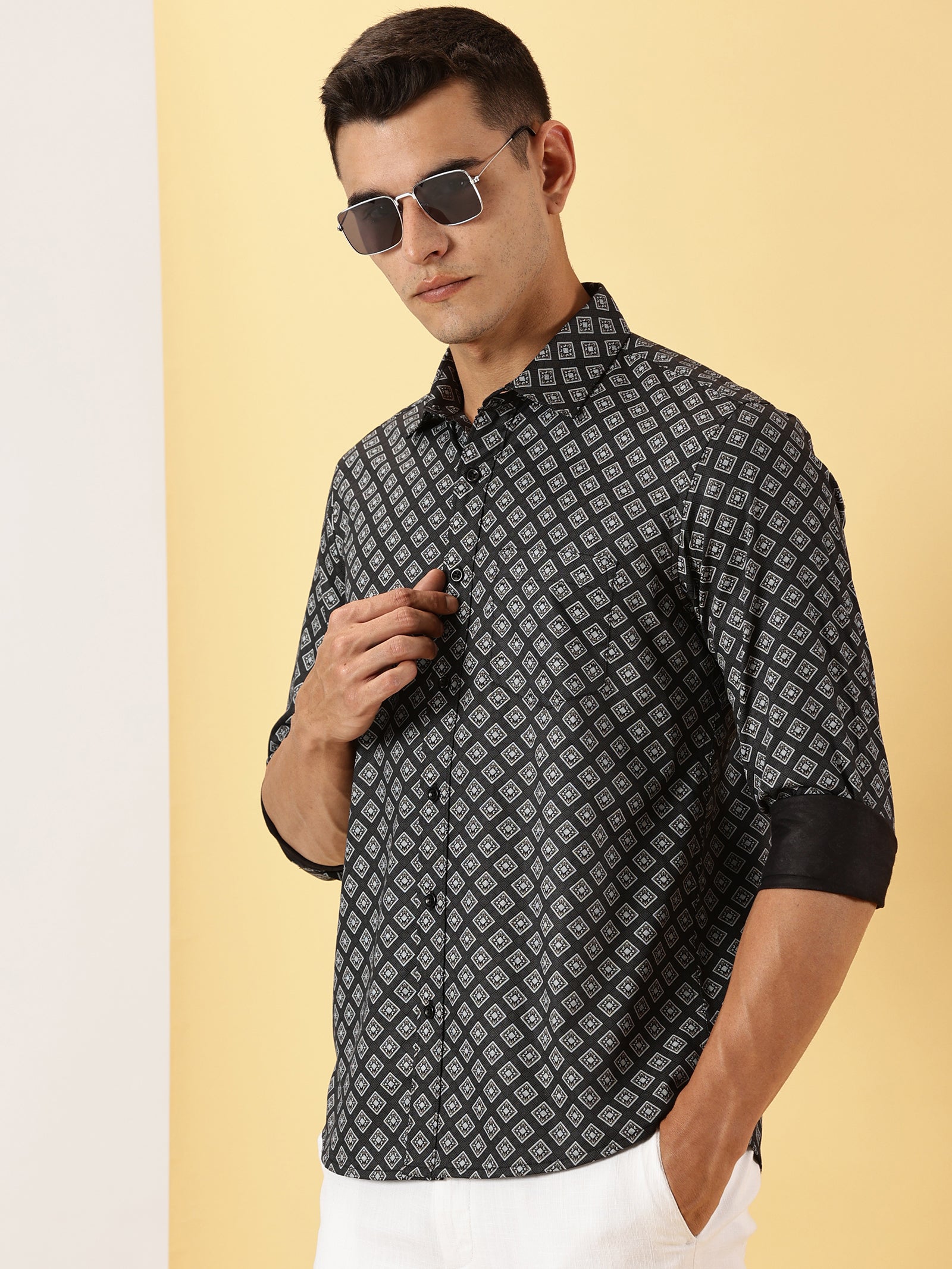 Casuals : Geometric Print fullsleeve shirt
