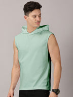 T-Shirt : Strive Hooded vest