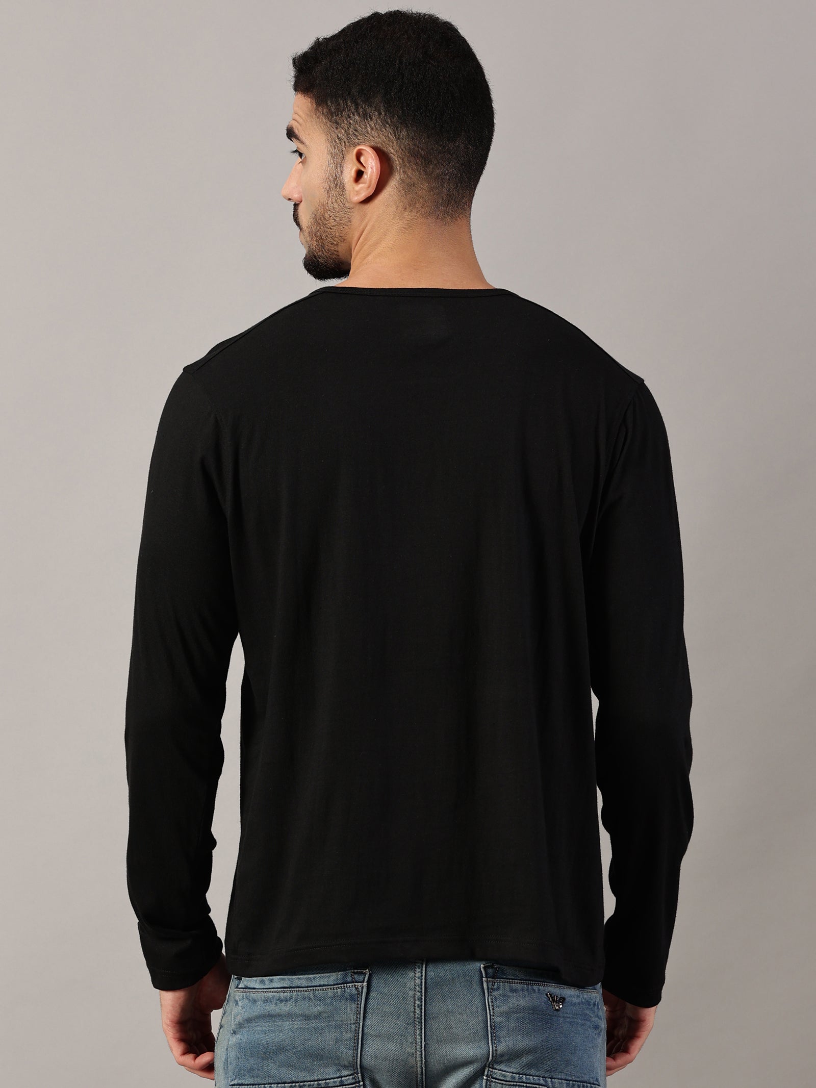 Casuals : Henley Neck T-Shirt