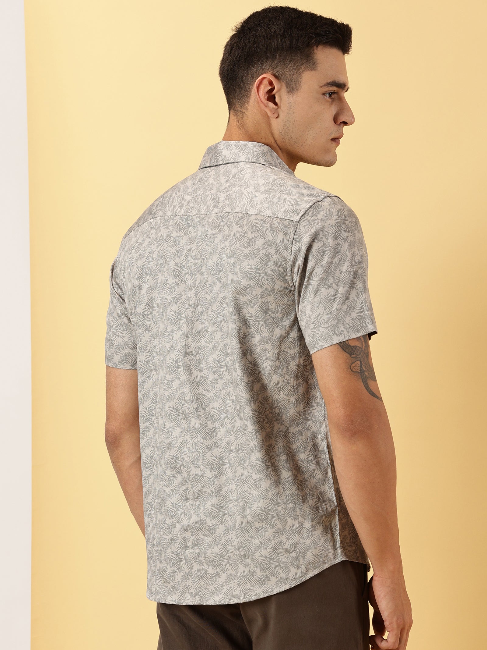 Casuals : Leaf Print half sleeve shirt