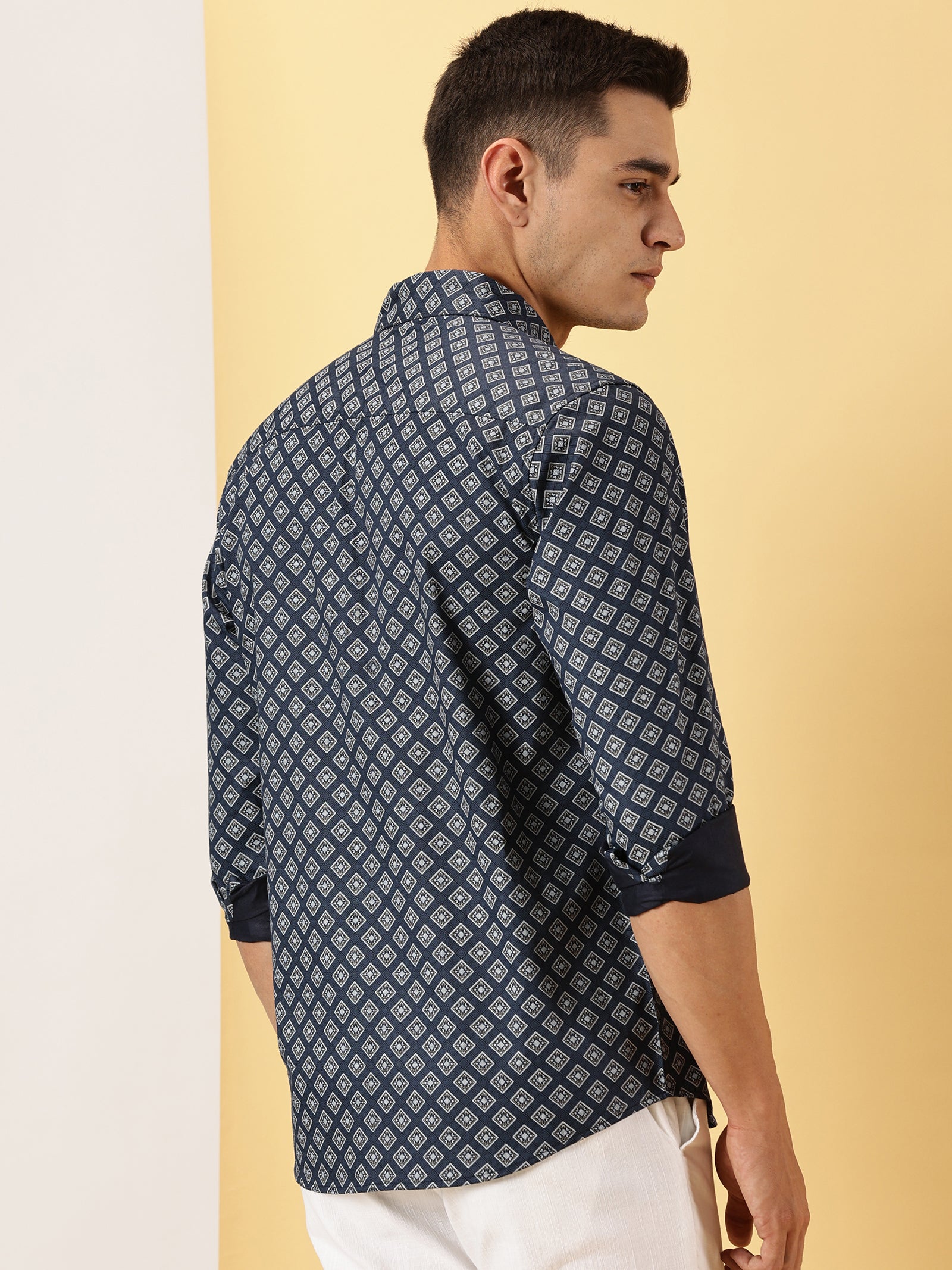 Casuals : Geometric Print fullsleeve shirt