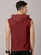 T-Shirt : Strive Hooded vest