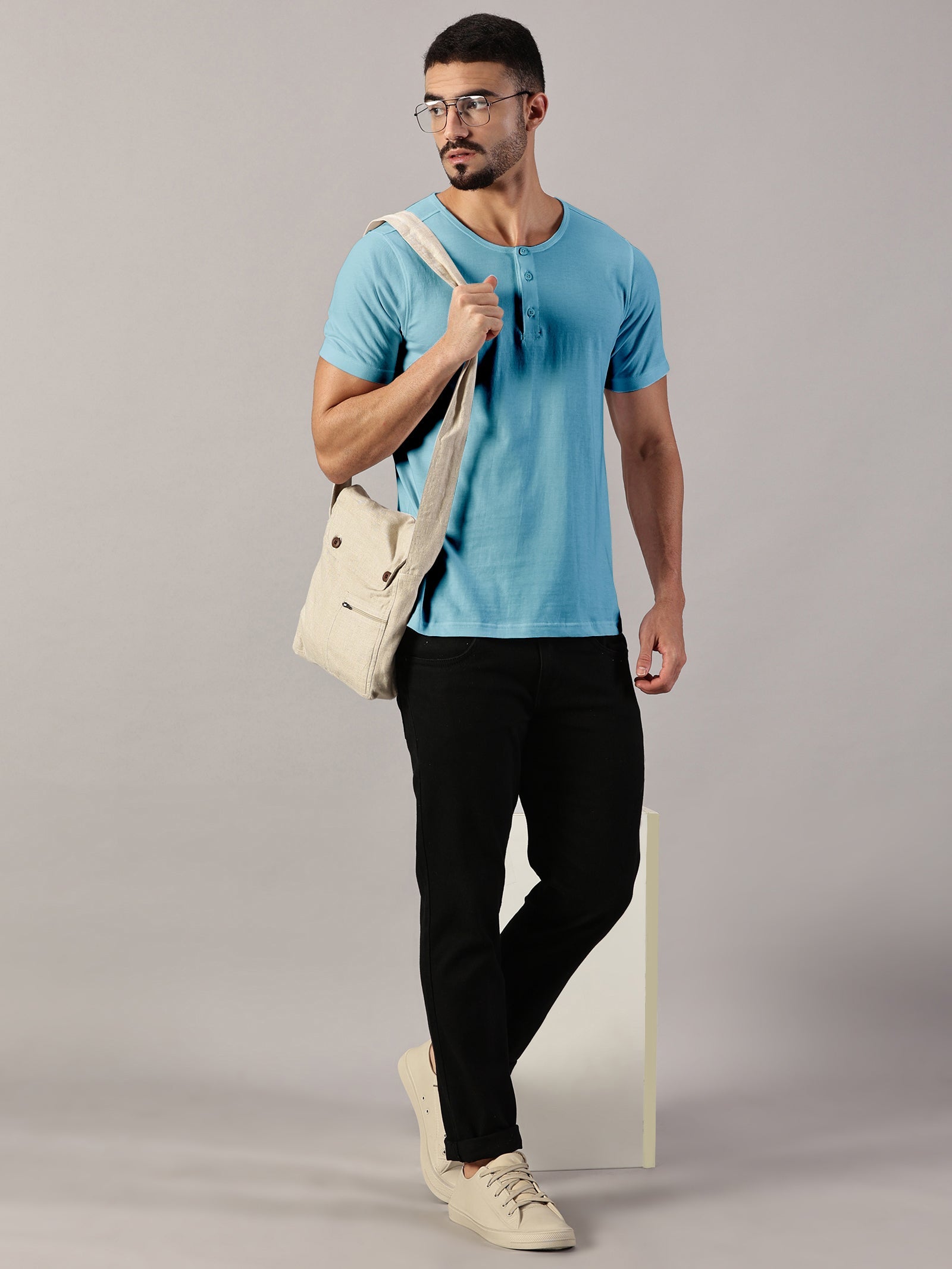 Casuals : Henley Neck T-Shirt