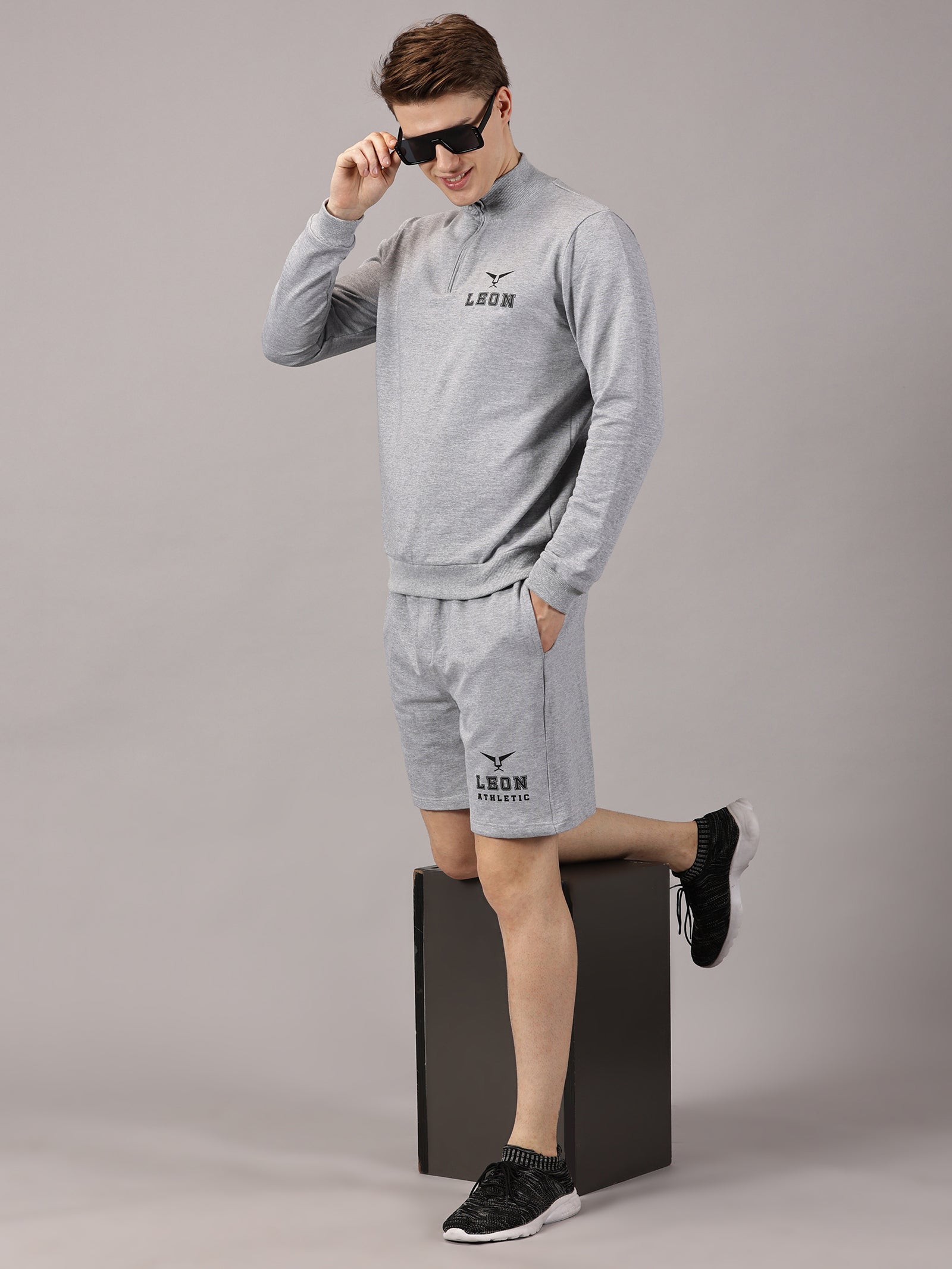 Active Wear : Sports High Neck