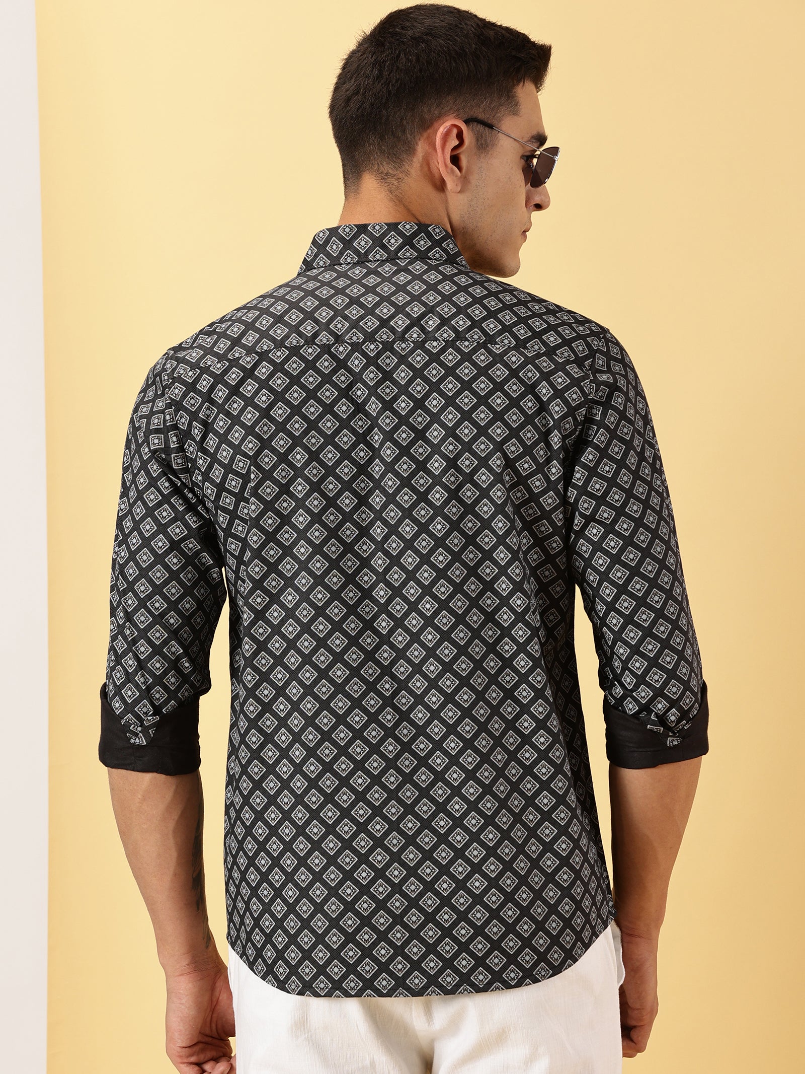 Casuals : Geometric Print fullsleeve shirt