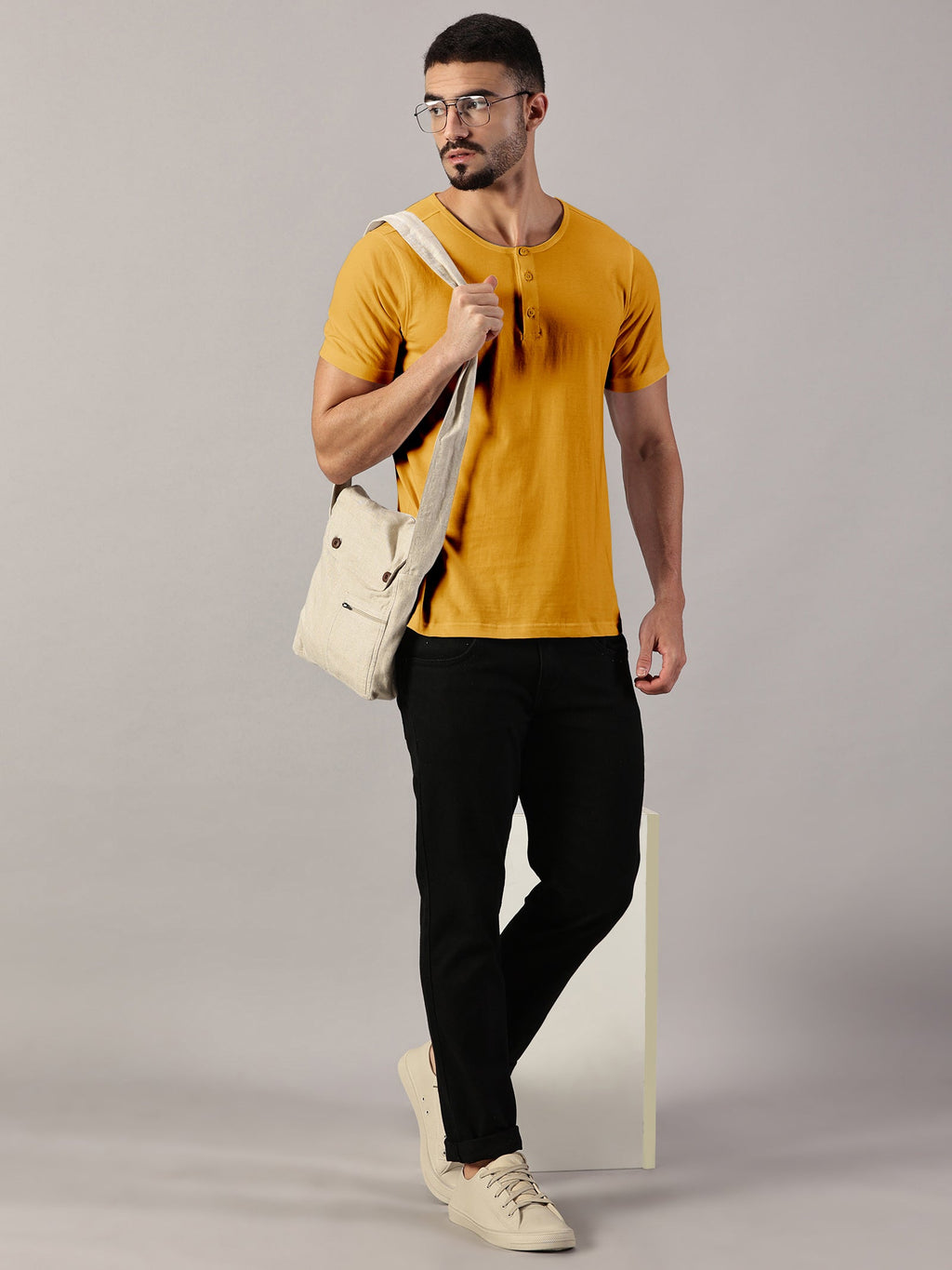 Casuals : Henley Neck T-Shirt