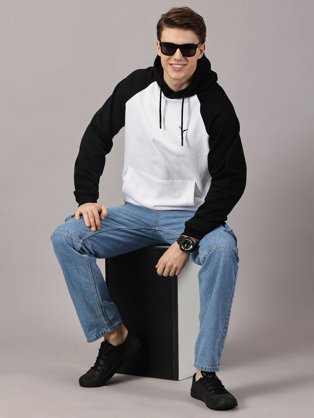 Sweatshirt : Raglan Hoodie