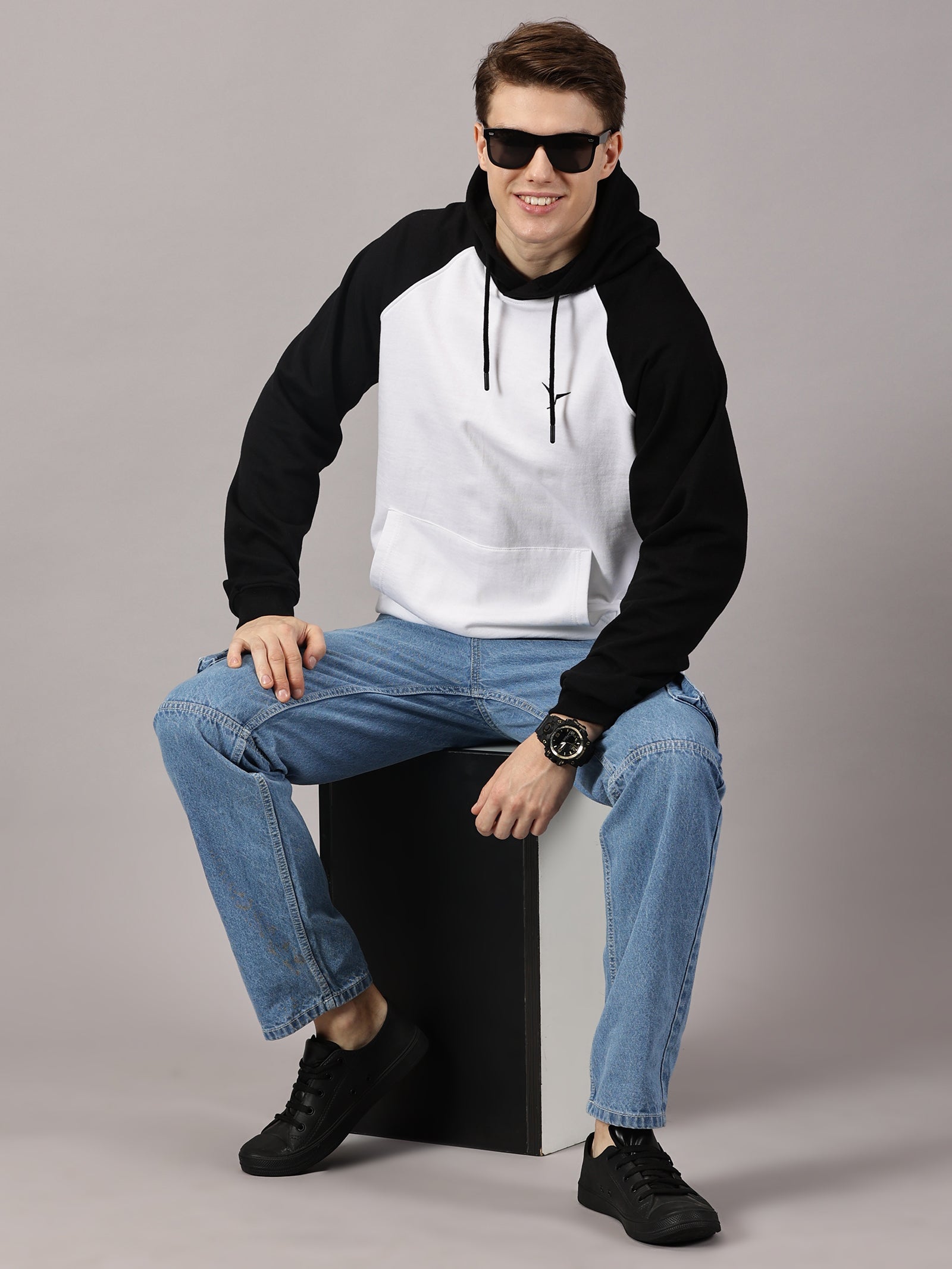 Sweatshirt : Raglan Hoodie