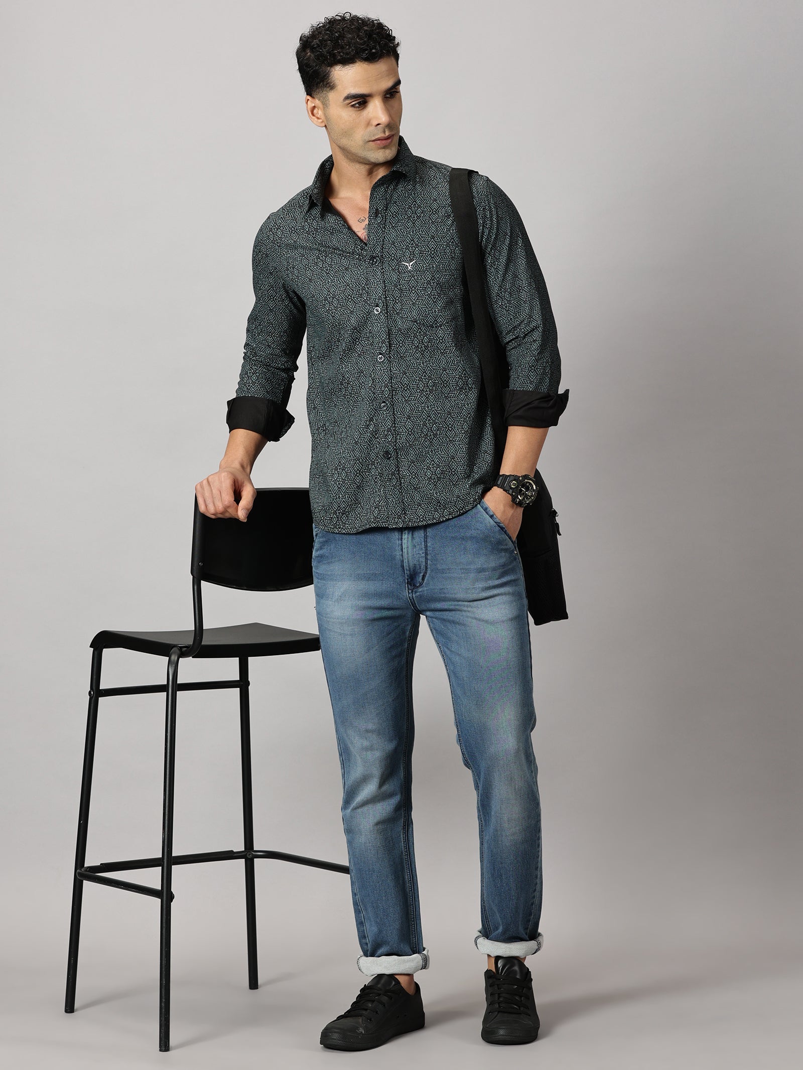 Casuals : Geometric Printed Shirt