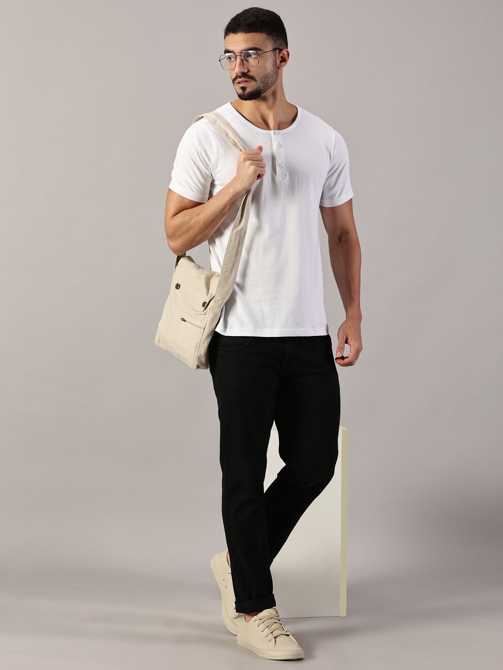 Casuals : Henley Neck T-Shirt