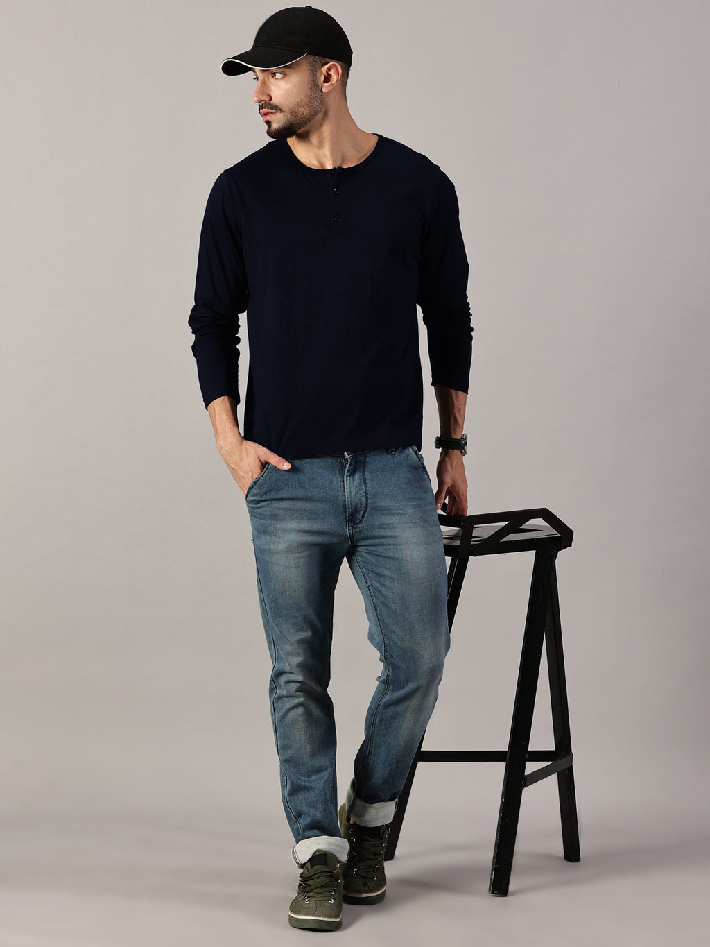 Casuals : Henley Neck T-Shirt