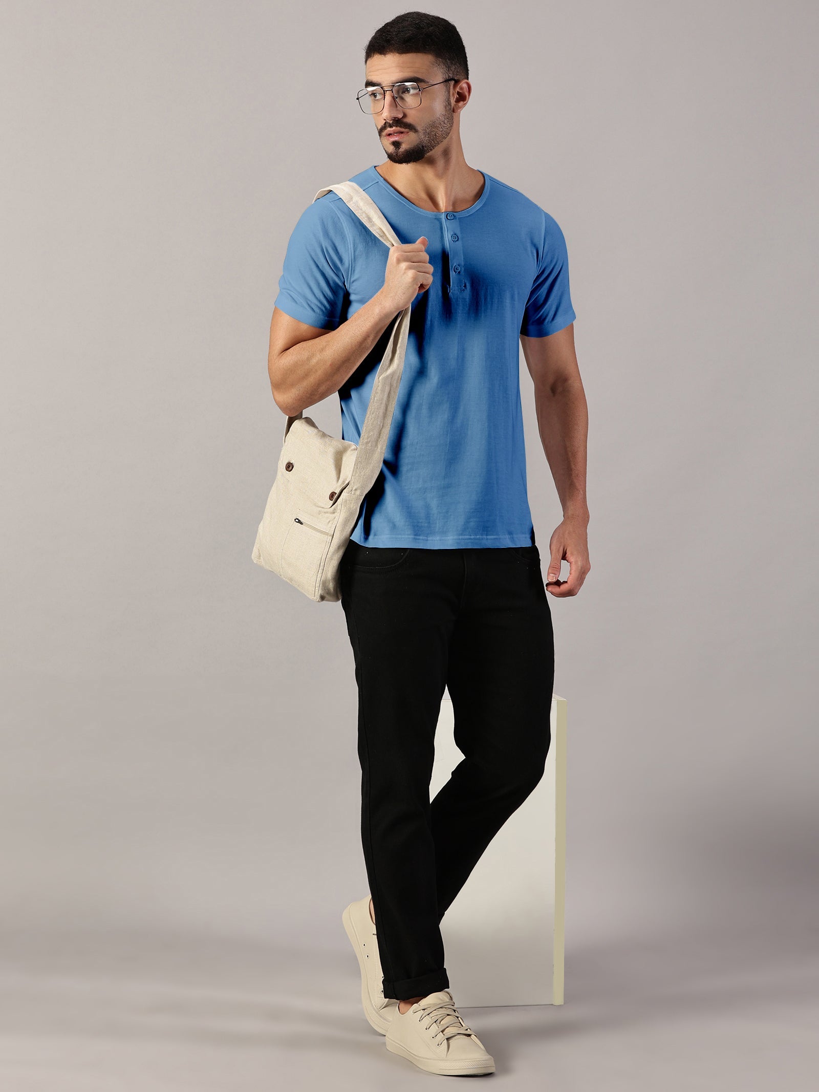 Casuals : Henley Neck T-Shirt