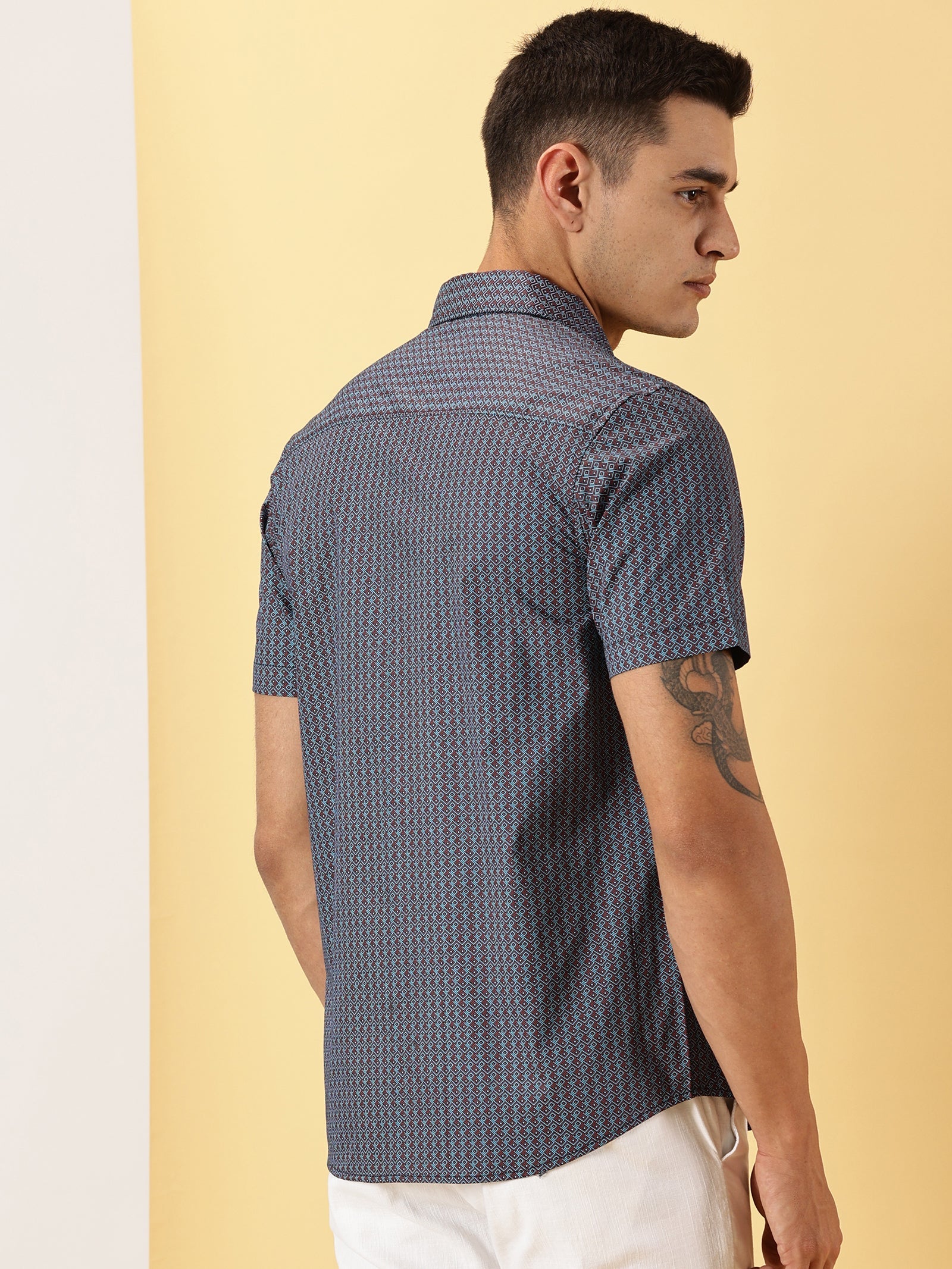 Casuals : 3D Print halfsleeve shirt