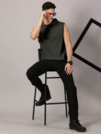 T-Shirt : Strive Hooded vest