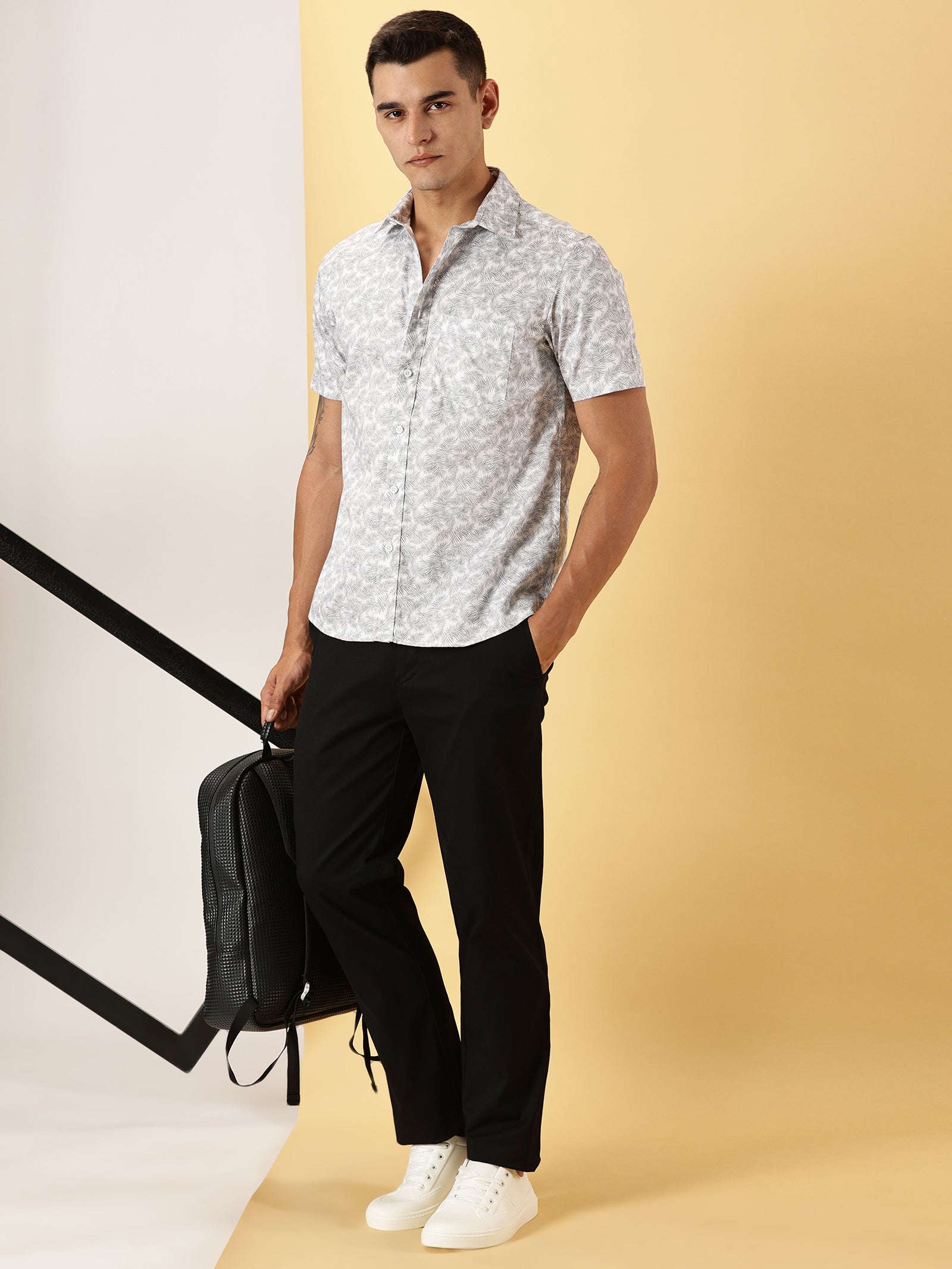 Casuals : Chinos Pant