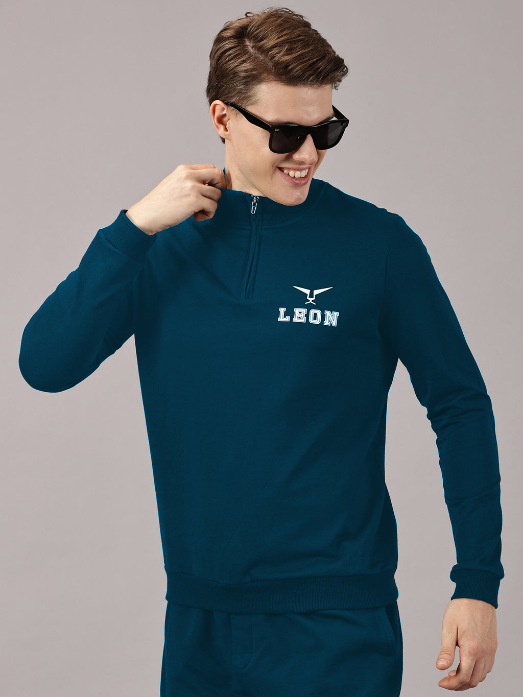 active wear : Sports High Neck