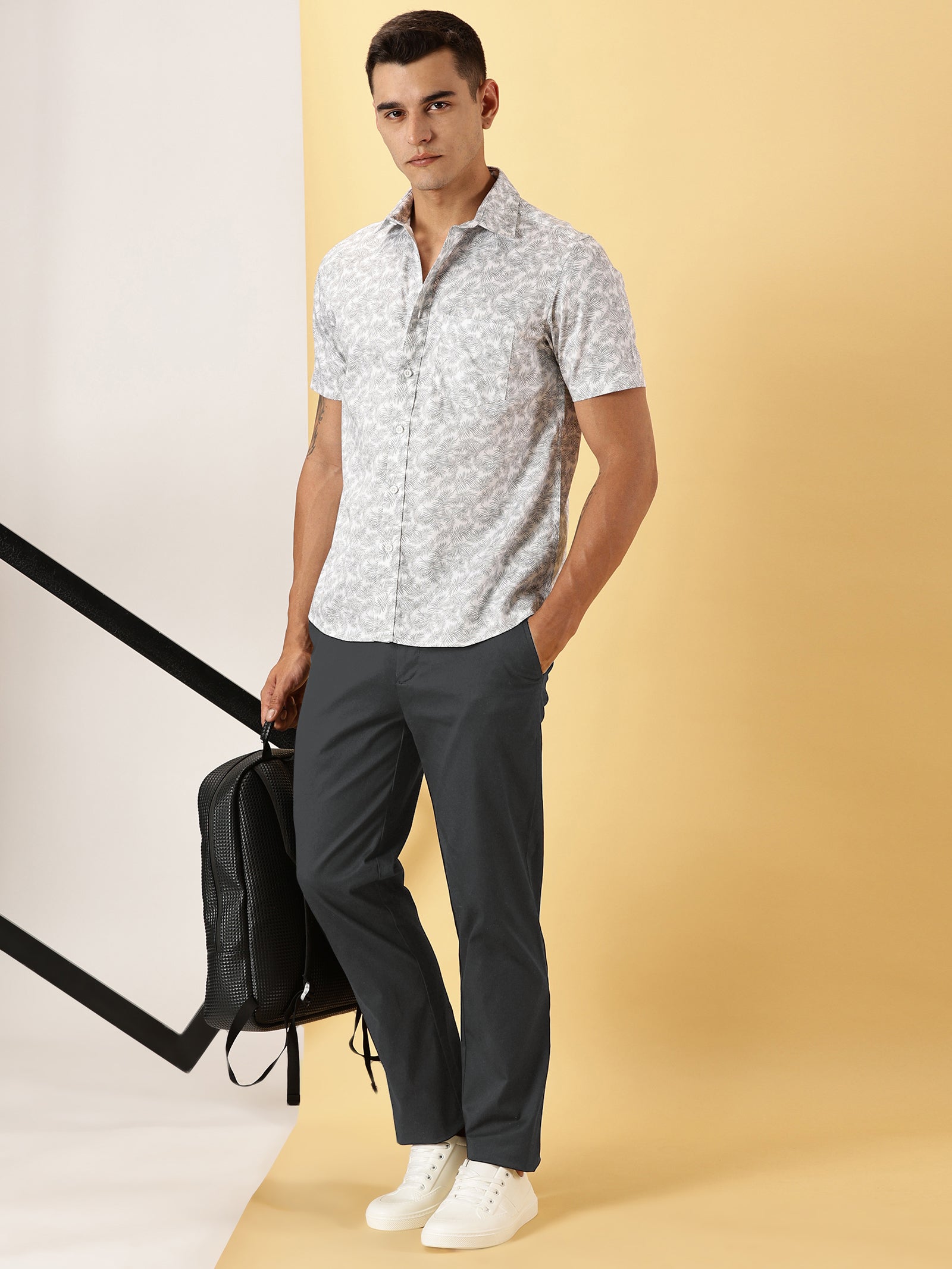 Casuals : Chinos Pant