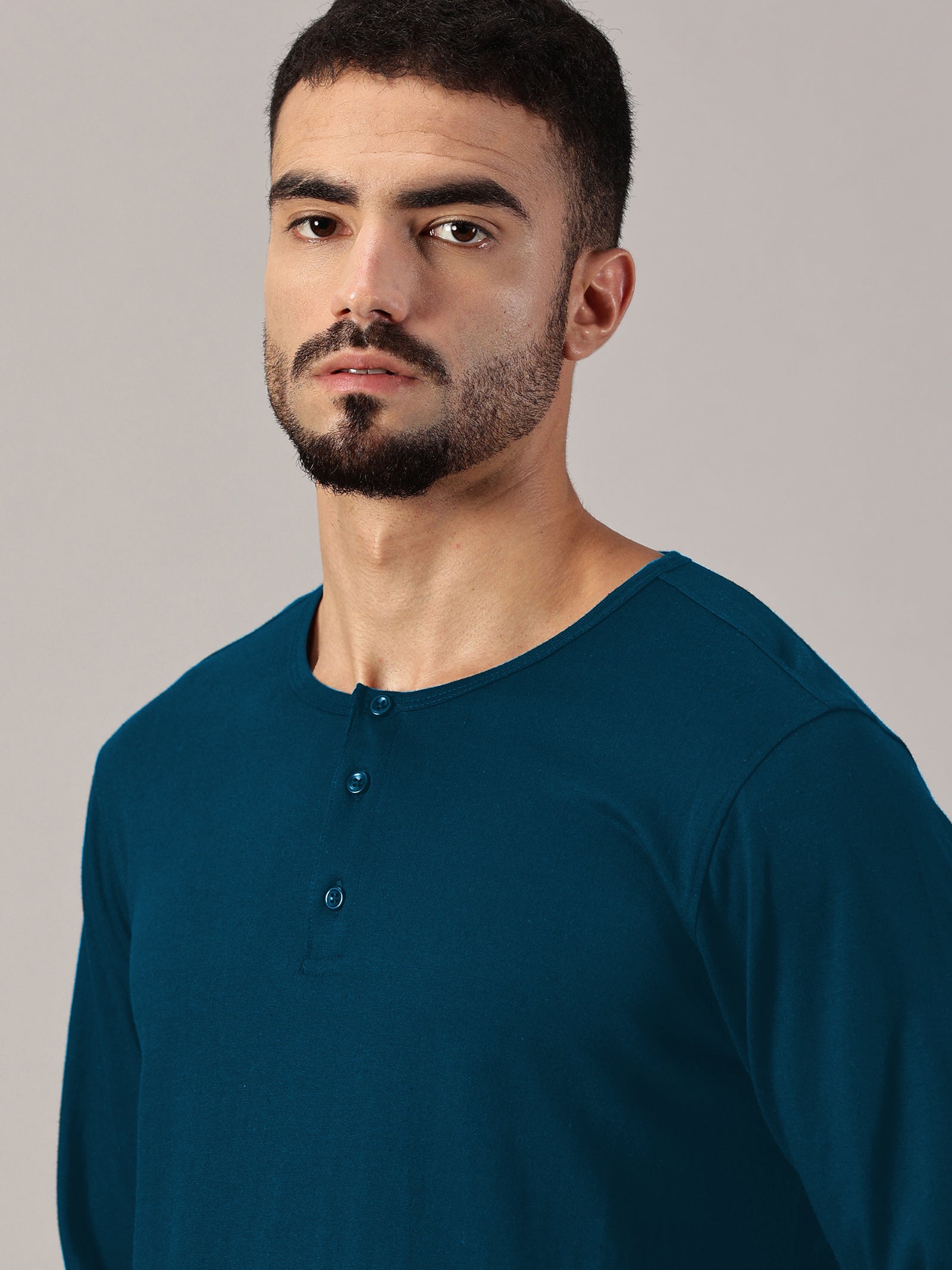 Casuals : Henley Neck T-Shirt