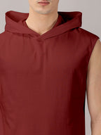 T-Shirt : Strive Hooded vest