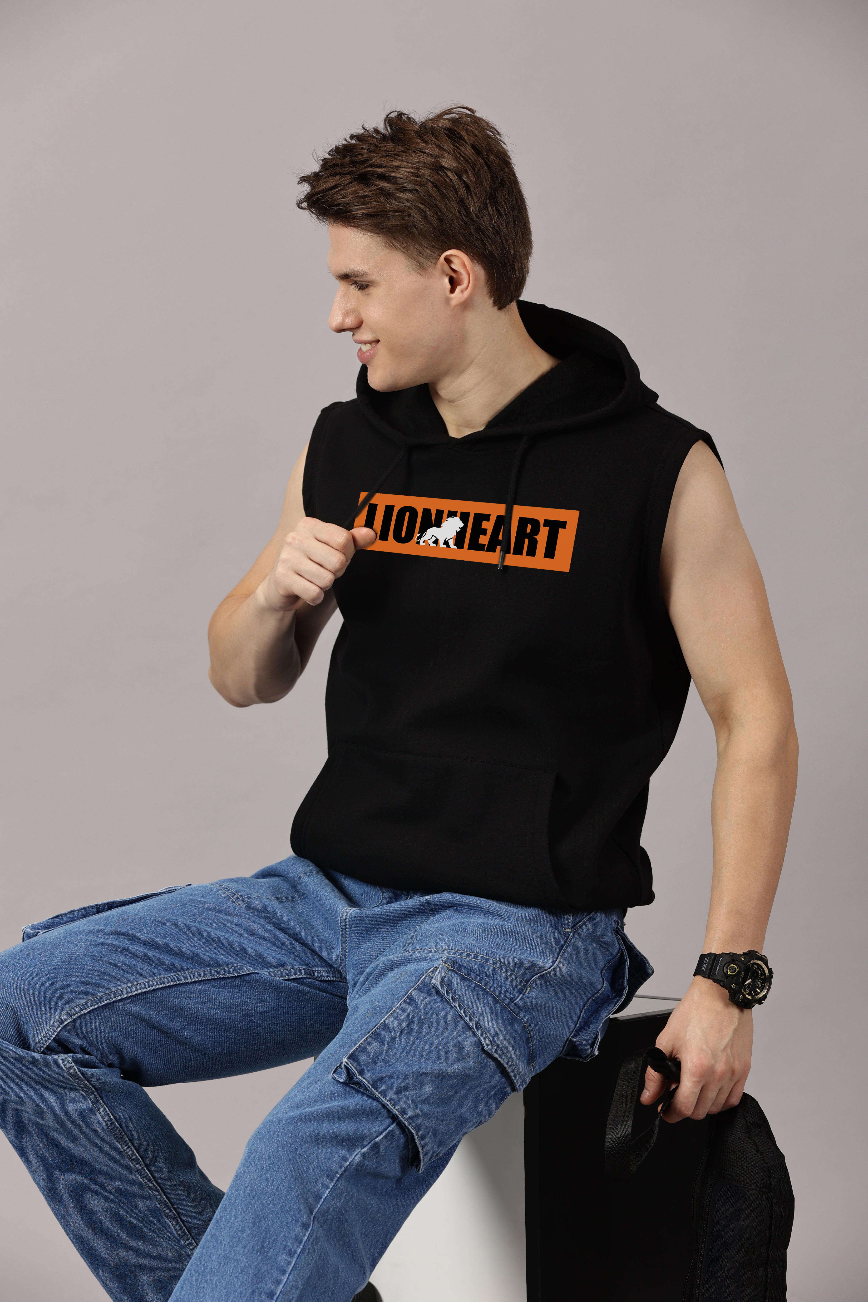Sweatshirt :Lionheart Printed Sleeveless Hoodie