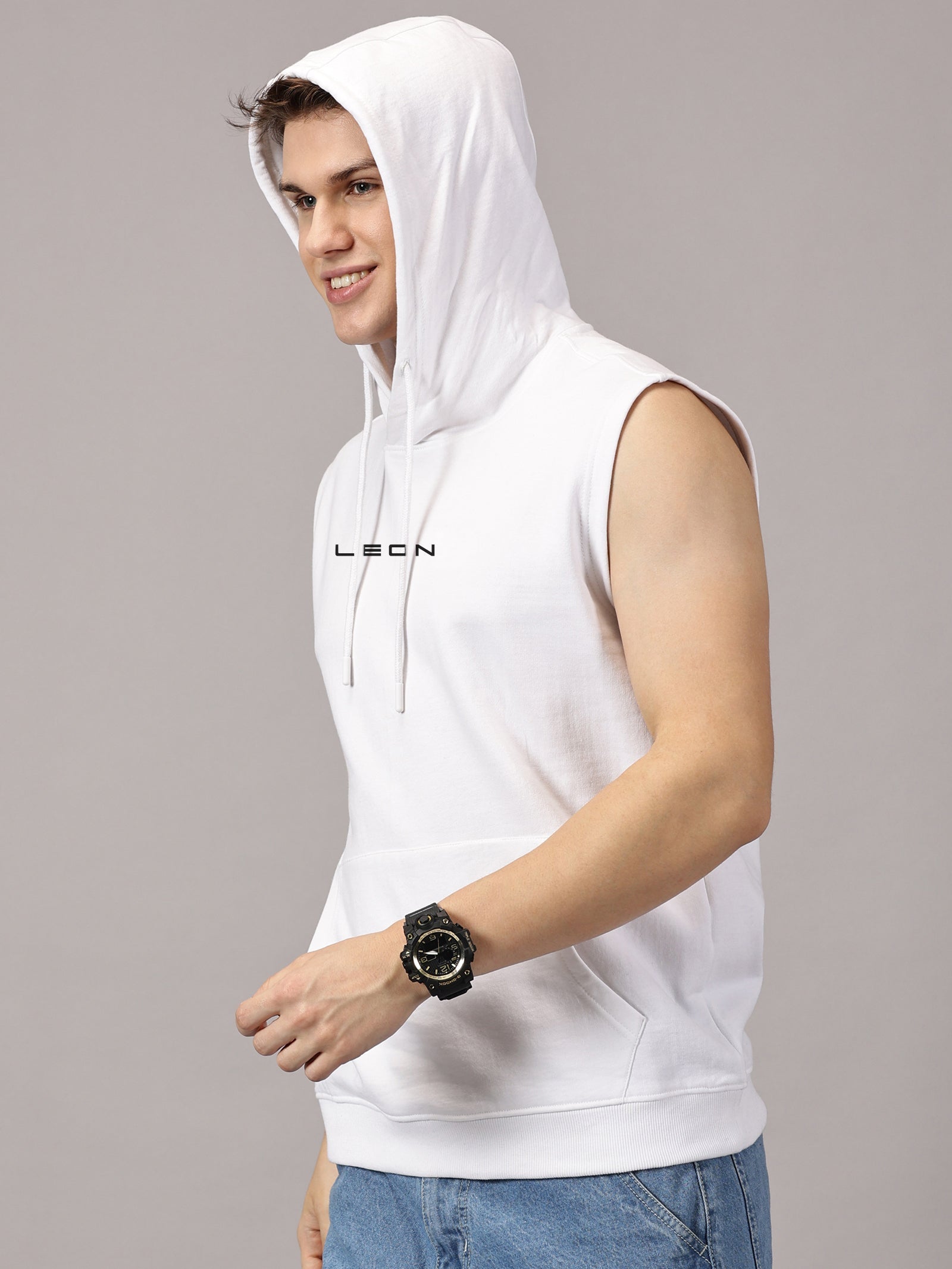 Sweatshirt :Leon Printed Sleeveless Hoodie