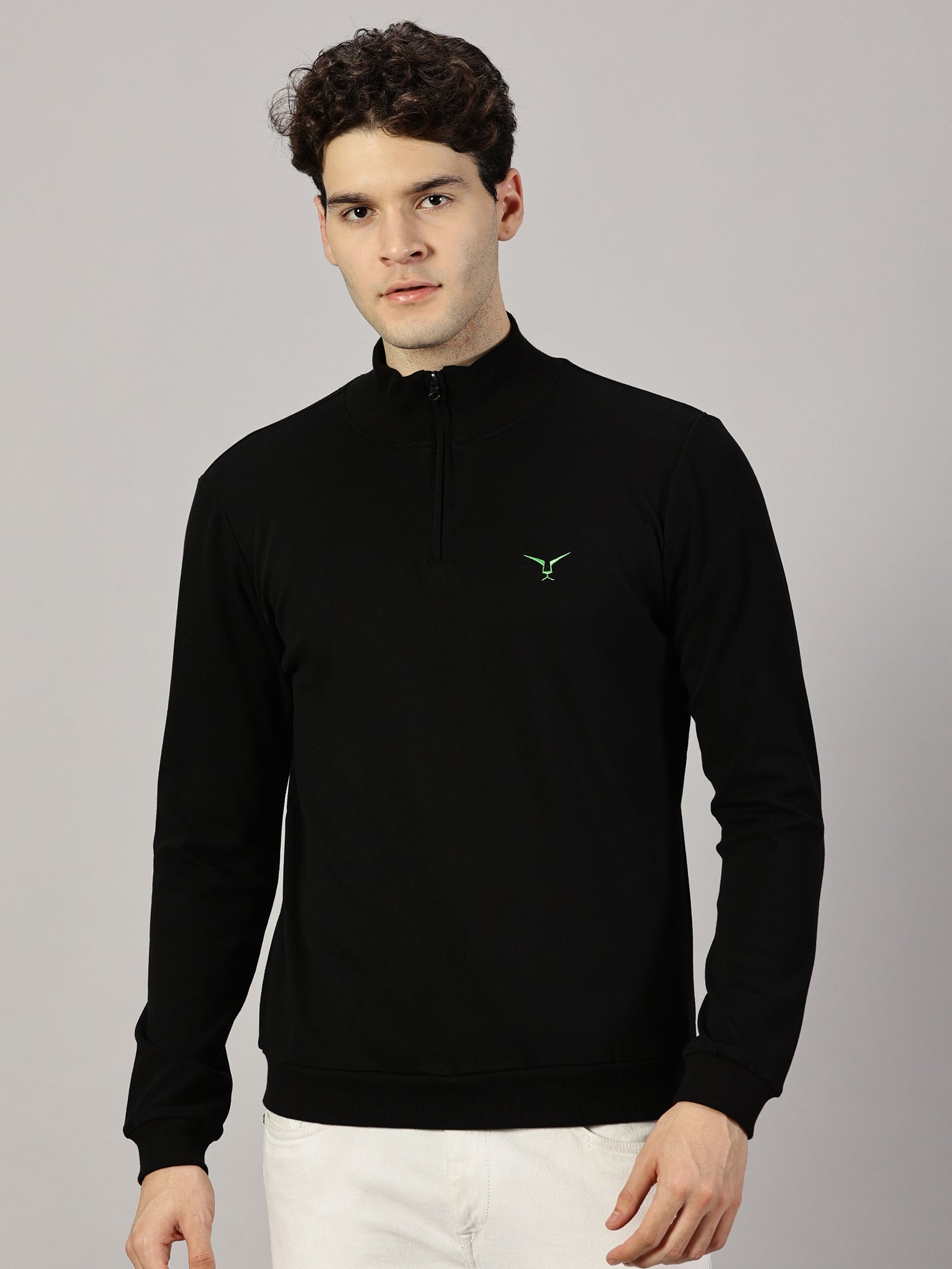 Sweatshirt : High Neck Half Zipper
