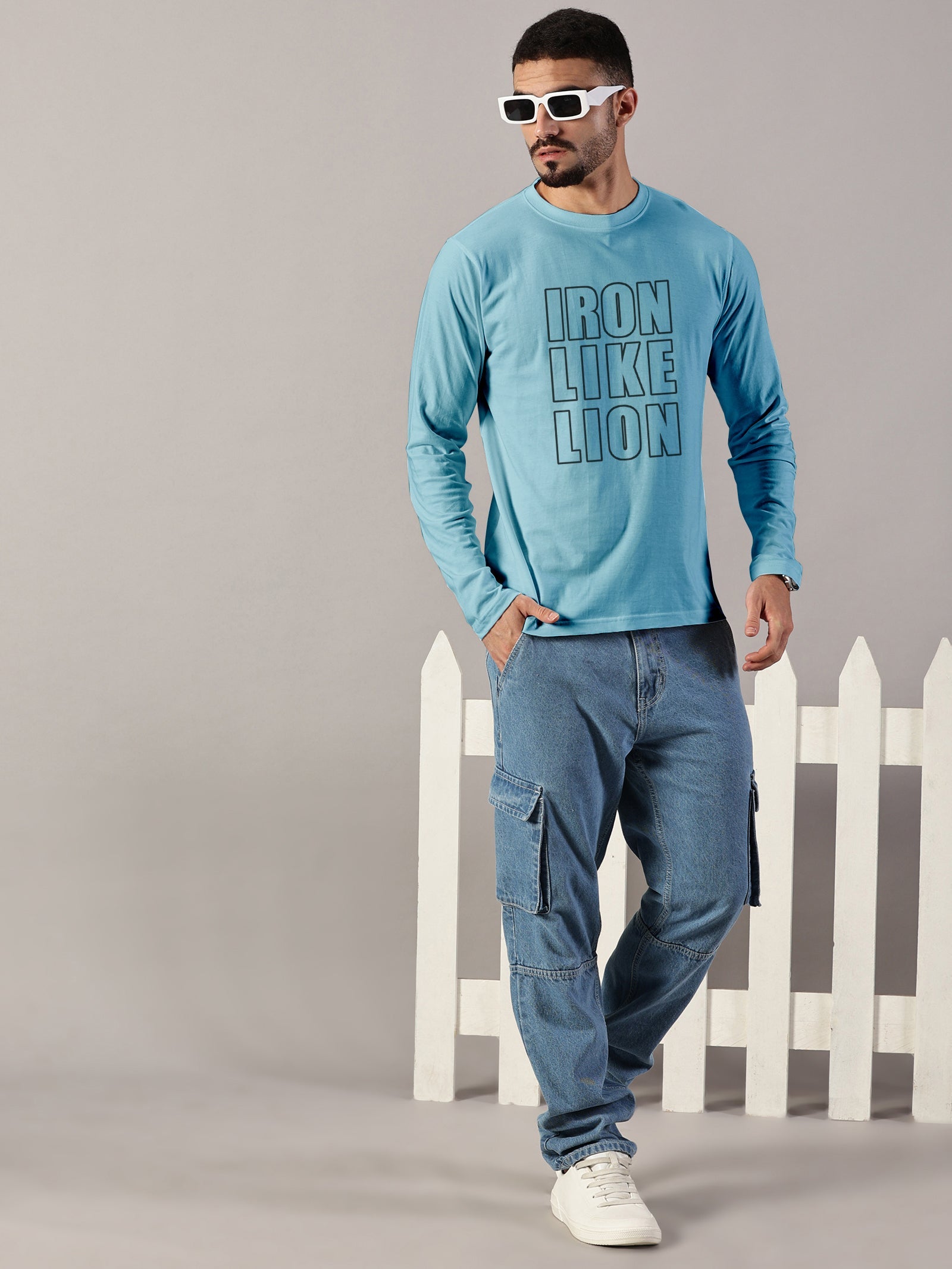 Basics : Iron Like Lion T-Shirt