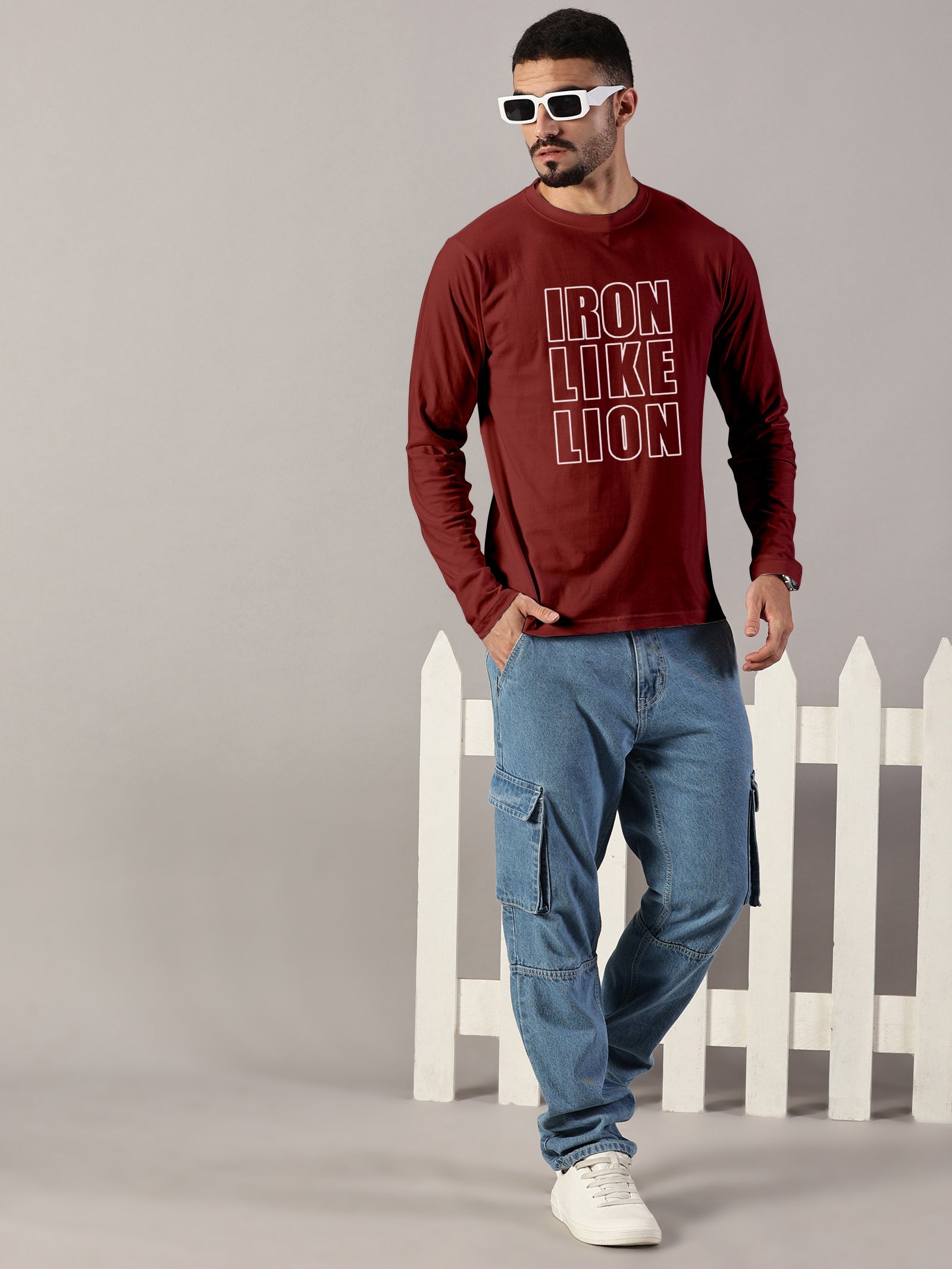 Basics : Iron Like Lion T-Shirt