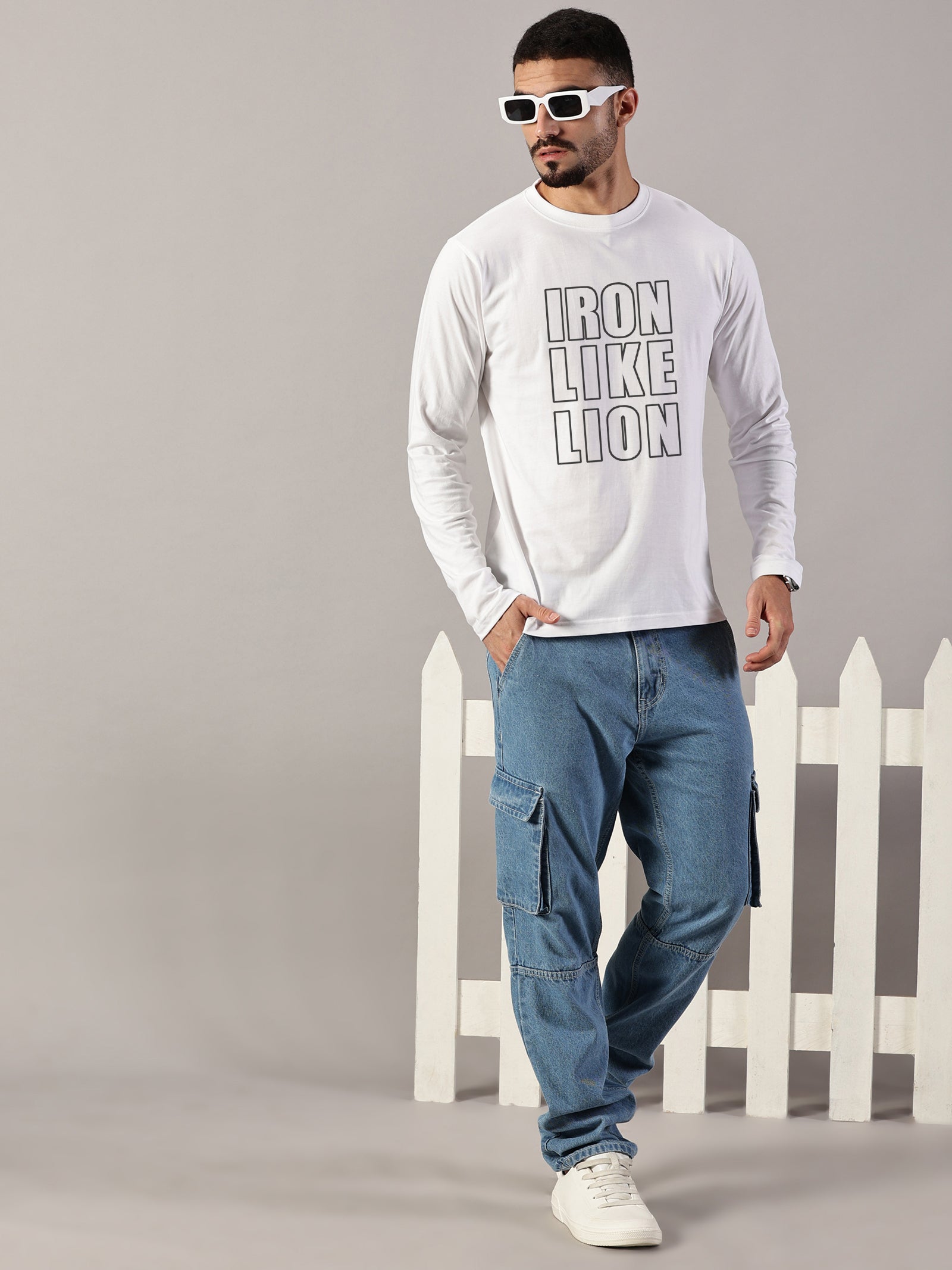 Basics : Iron Like Lion T-Shirt