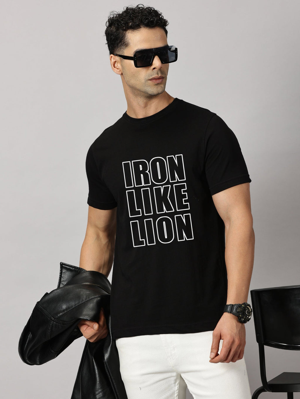 Basics : Iron Like Lion T-Shirt