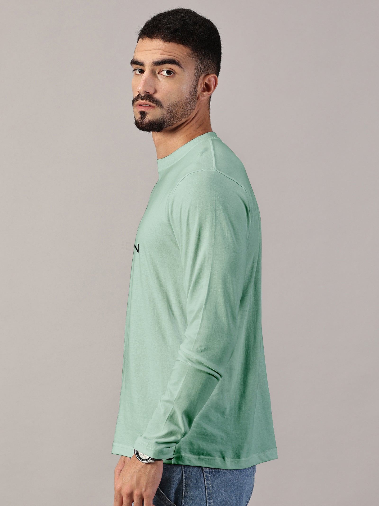 Basics : LEON Printed T-Shirt