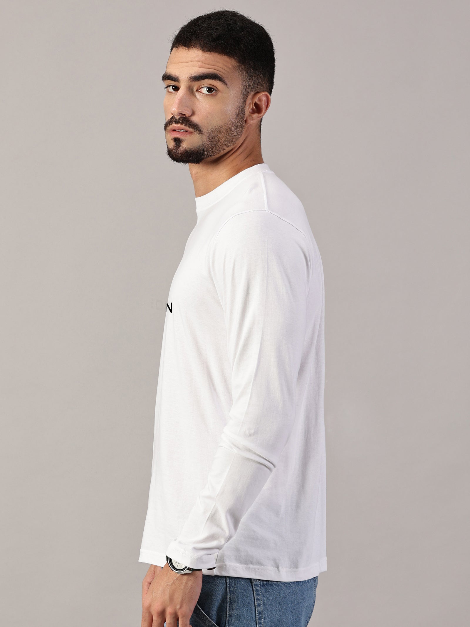 Basics : LEON Printed T-Shirt