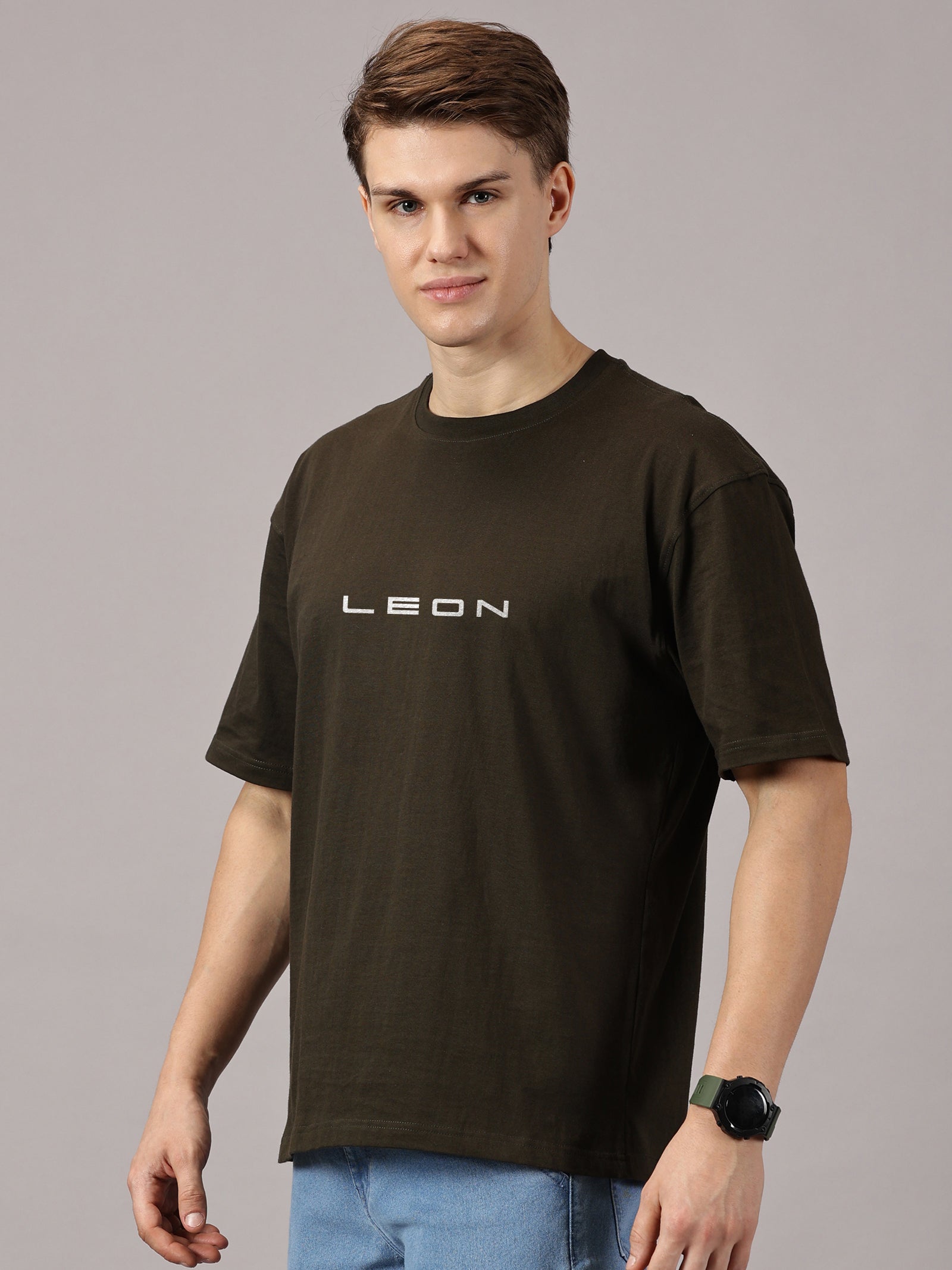 Oversized : LEON Printed T-Shirt