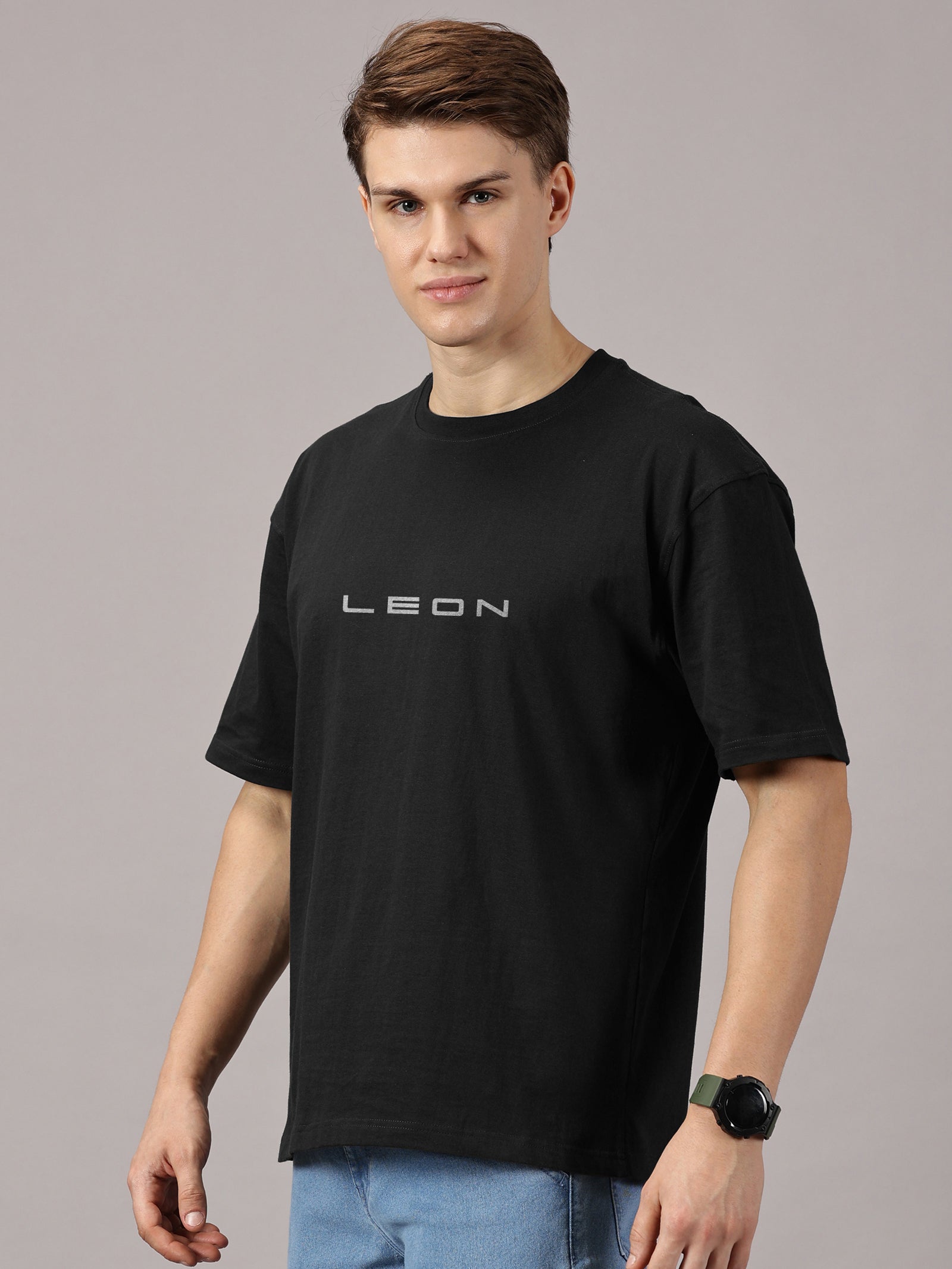 Oversized : LEON Printed T-Shirt