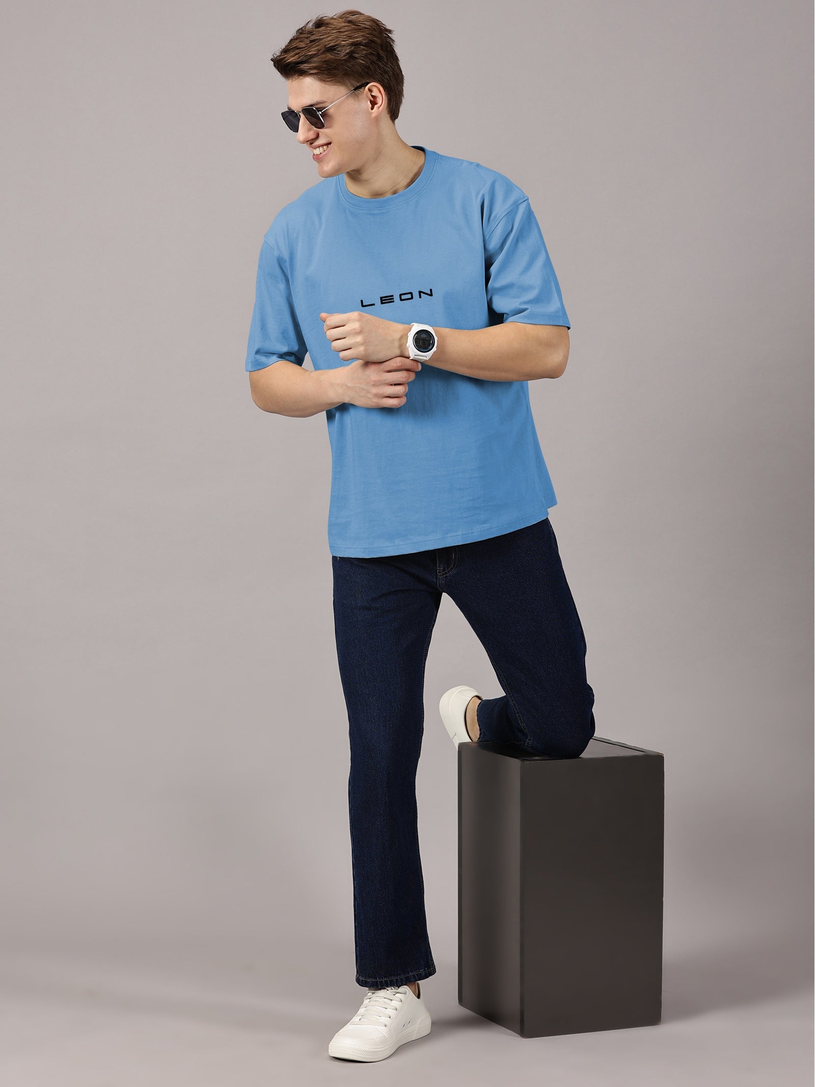Oversized : LEON Printed T-Shirt