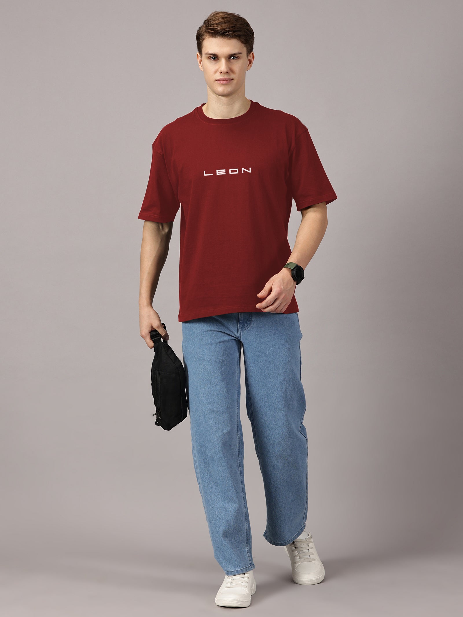 Oversized : LEON Printed T-Shirt