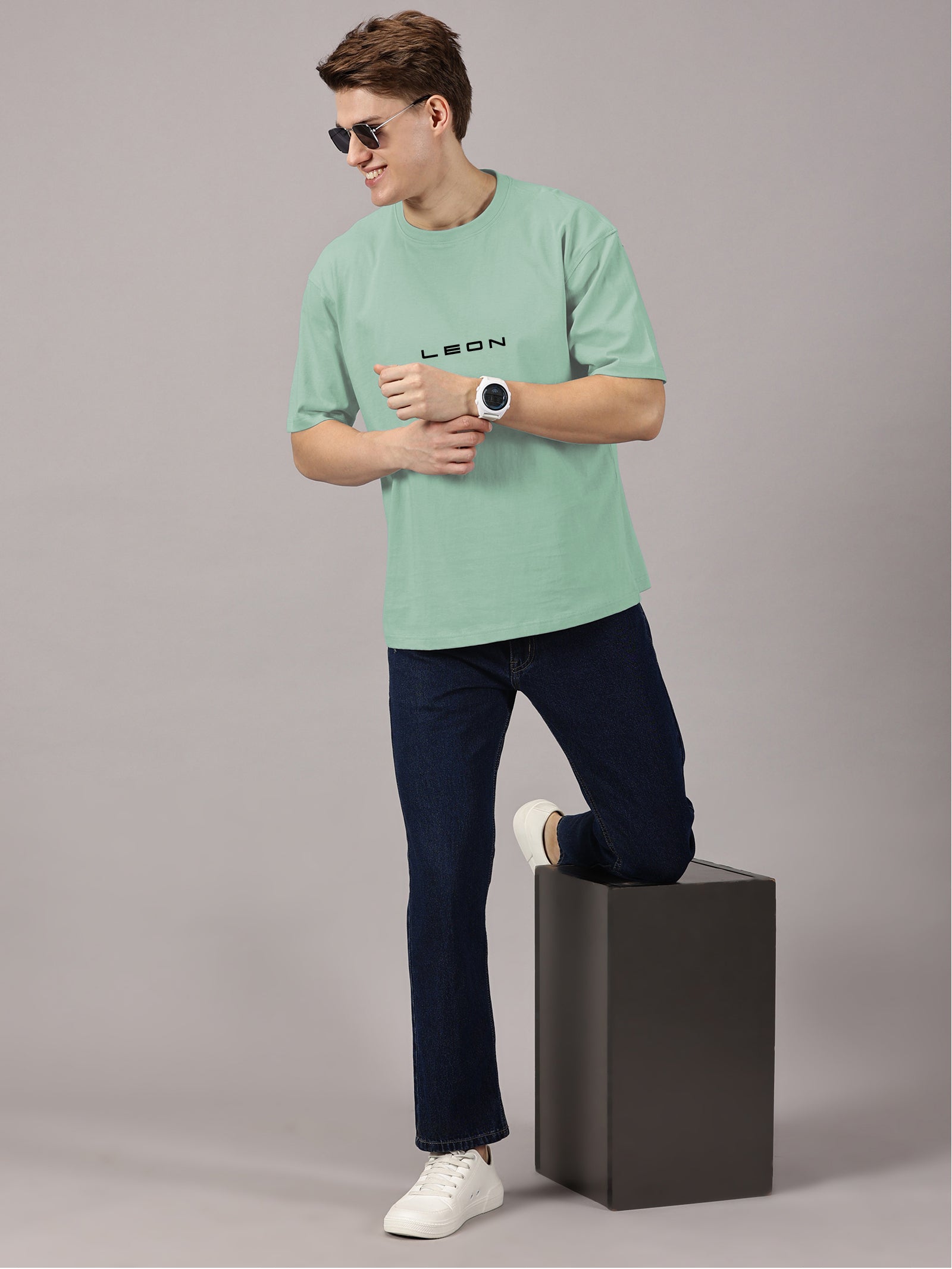 Oversized : LEON Printed T-Shirt
