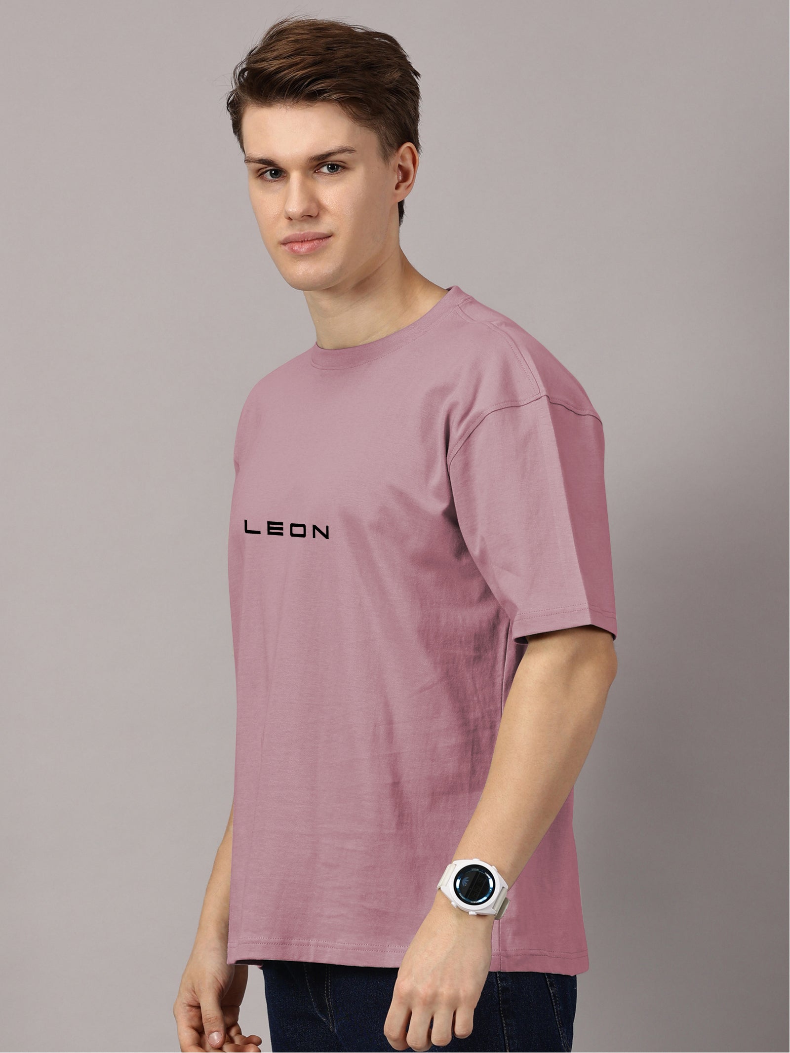 Oversized : LEON Printed T-Shirt