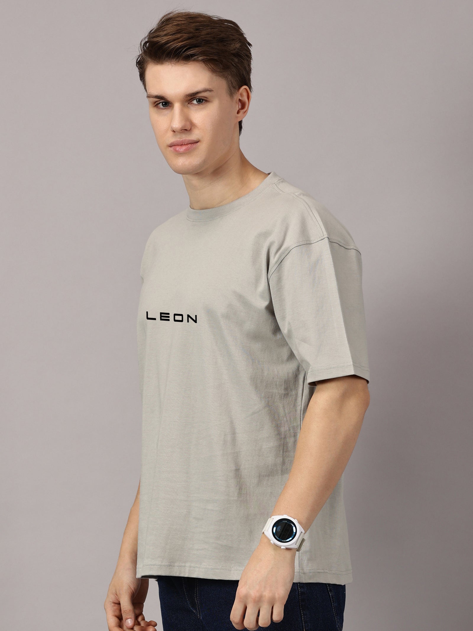 Oversized : LEON Printed T-Shirt