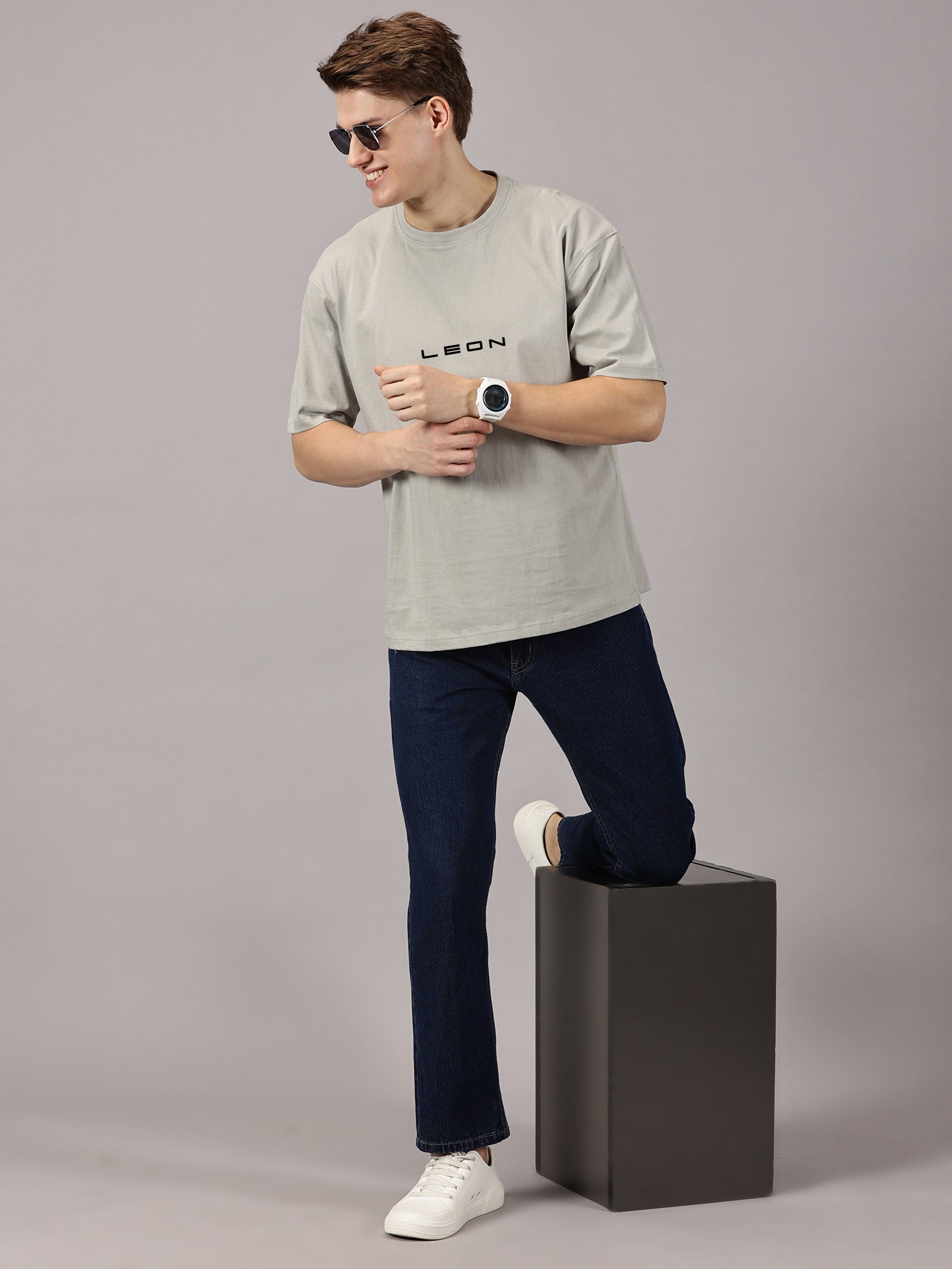 Oversized : LEON Printed T-Shirt